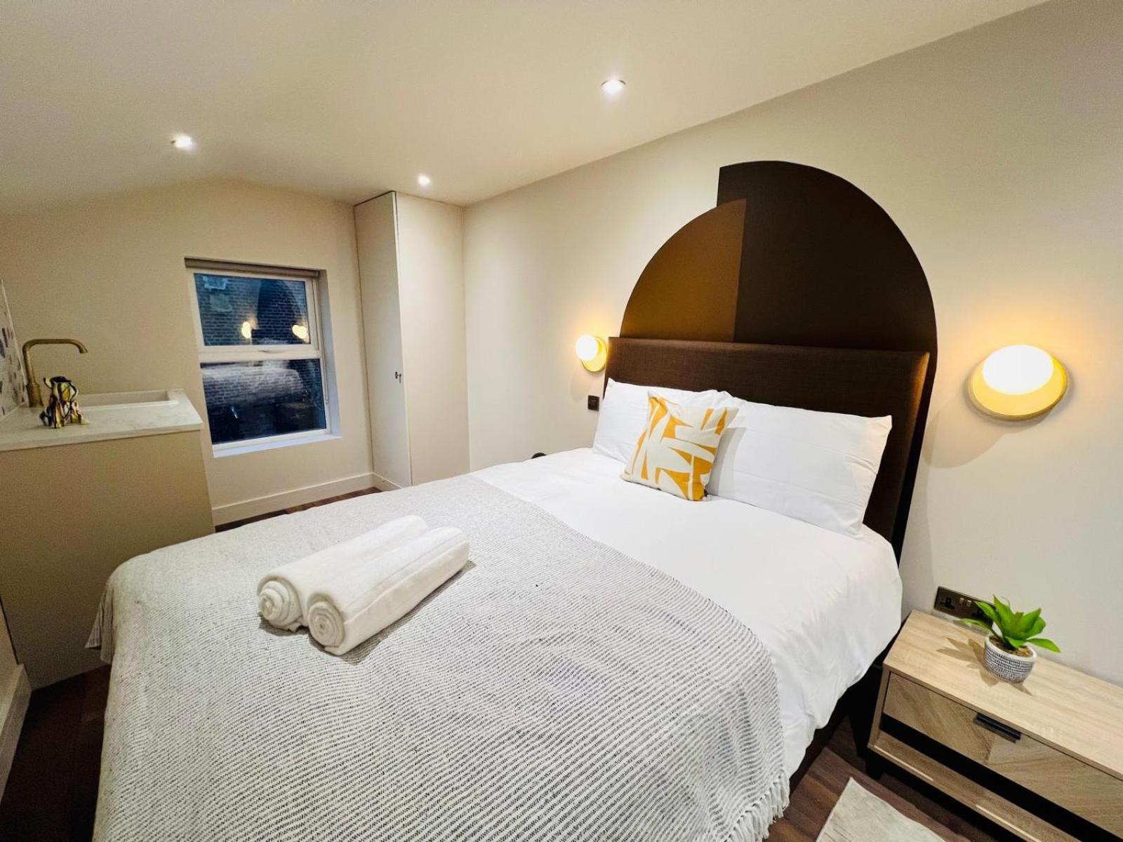 Guest house Holly A Mini Great Location For Tourist!!!