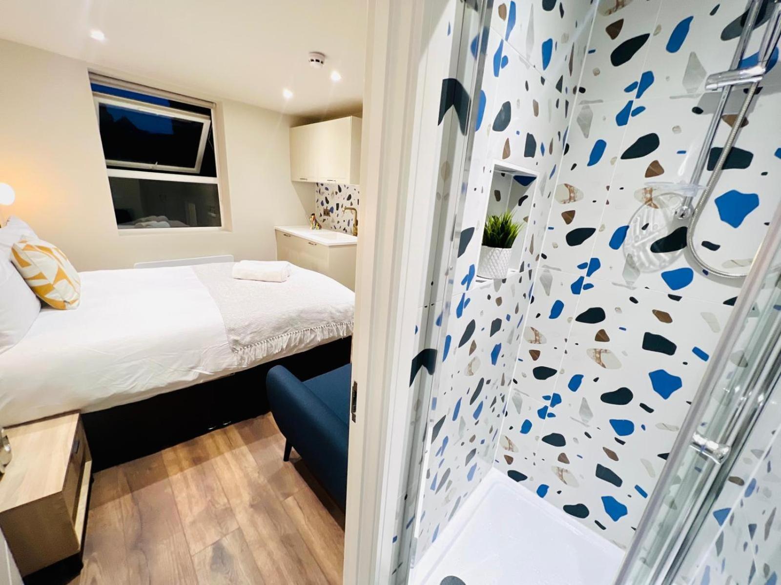 Guest house Holly A Mini Great Location For Tourist!!!