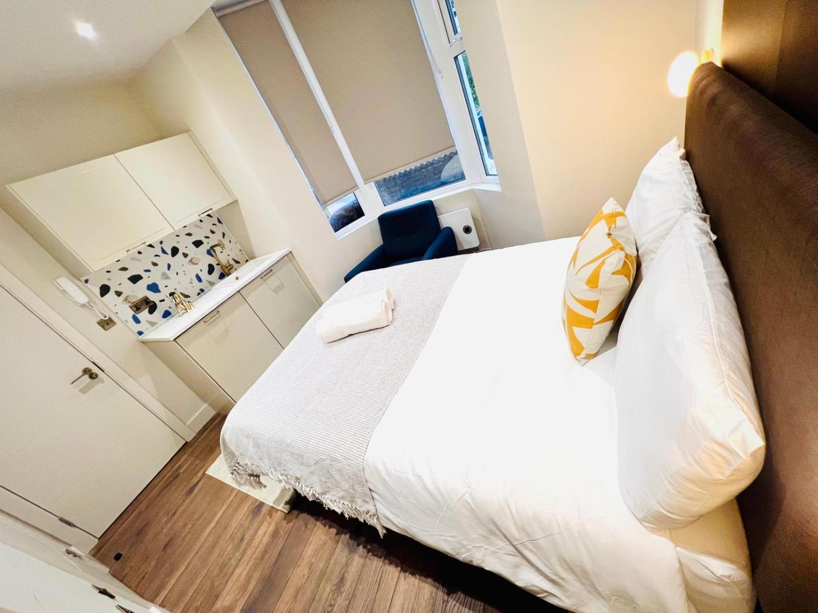 Holly A Mini Great Location For Tourist!!! Guest house London