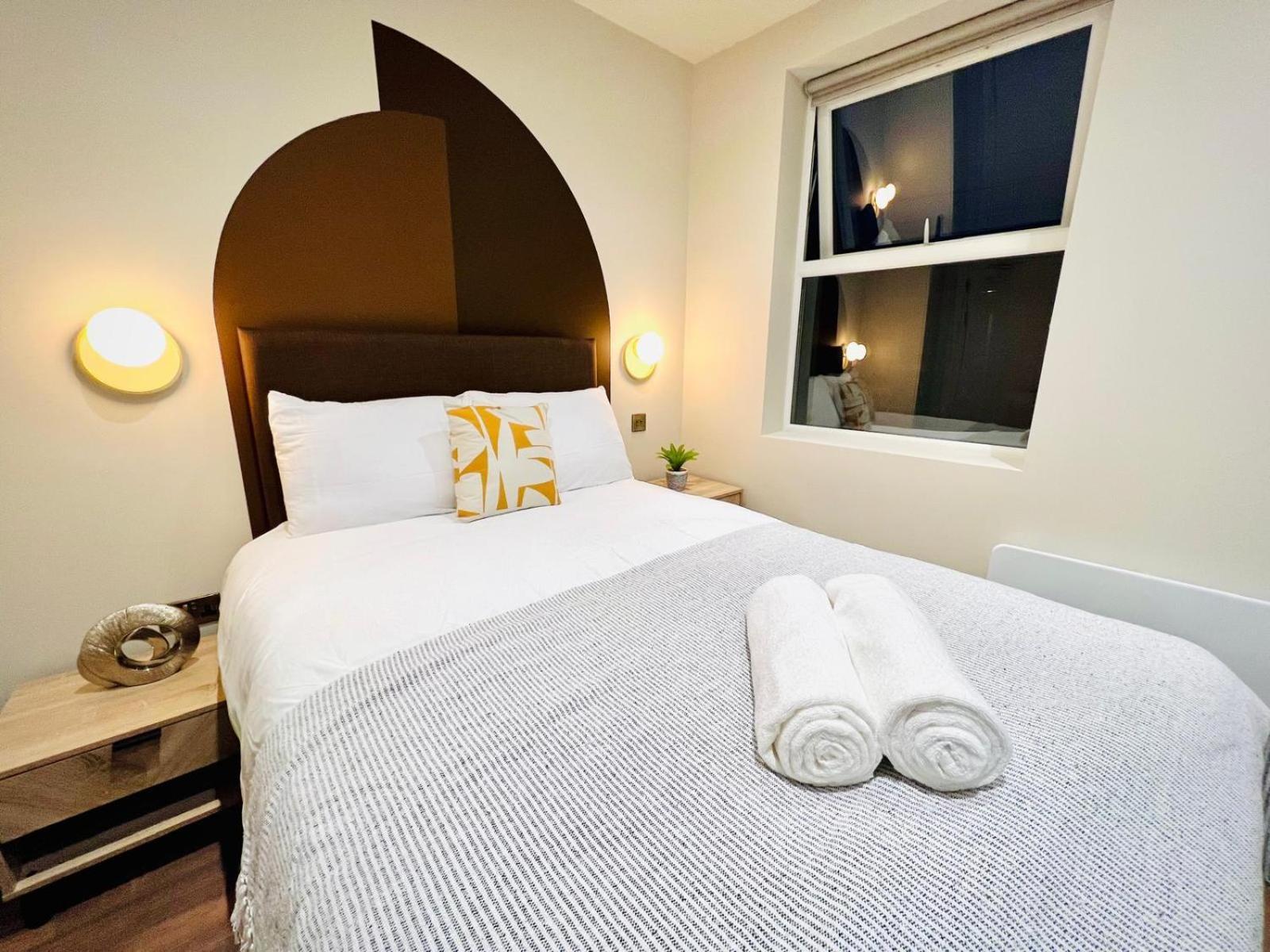 Holly A Mini Great Location For Tourist!!! Guest house