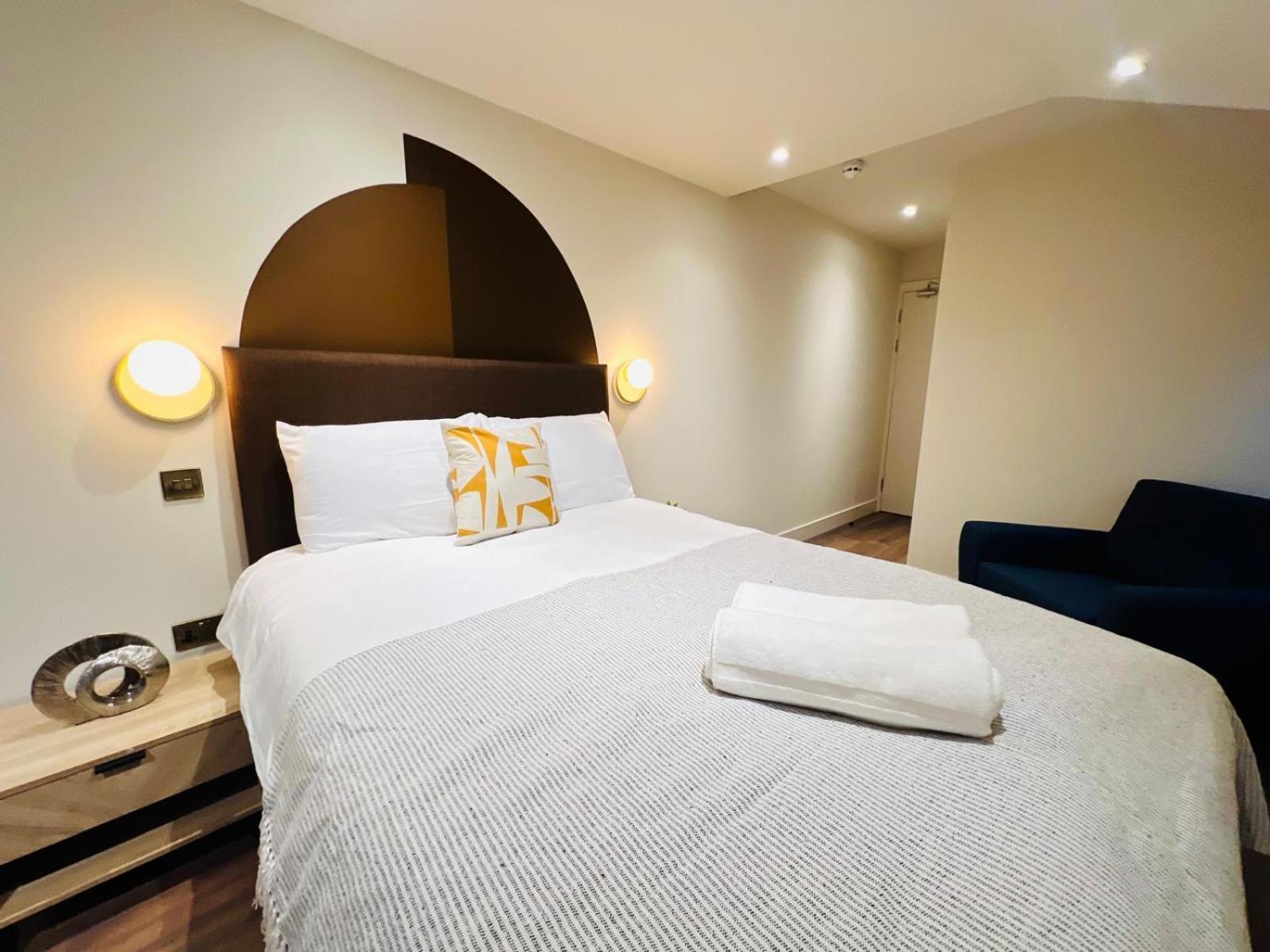 Holly A Mini Great Location For Tourist!!! Guest house London