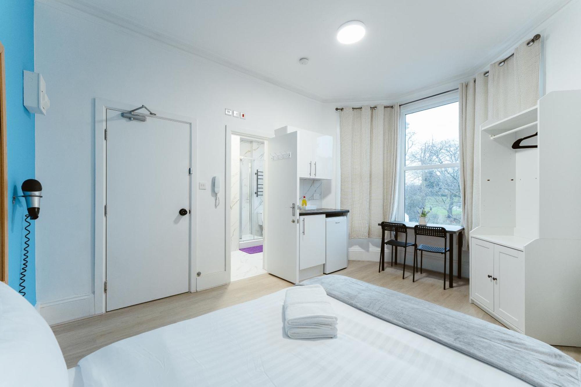 Guest house The Wood Star Self Contained