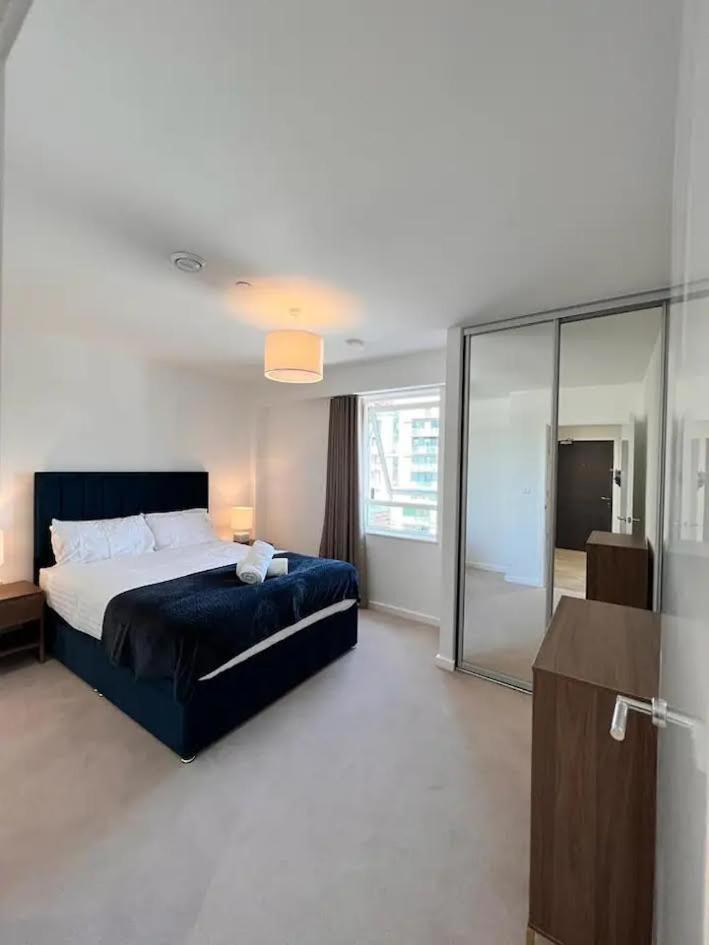 Spacious Modern 1-bedroom In Catford - Excellent Transport Links - Ideal For Long Londres