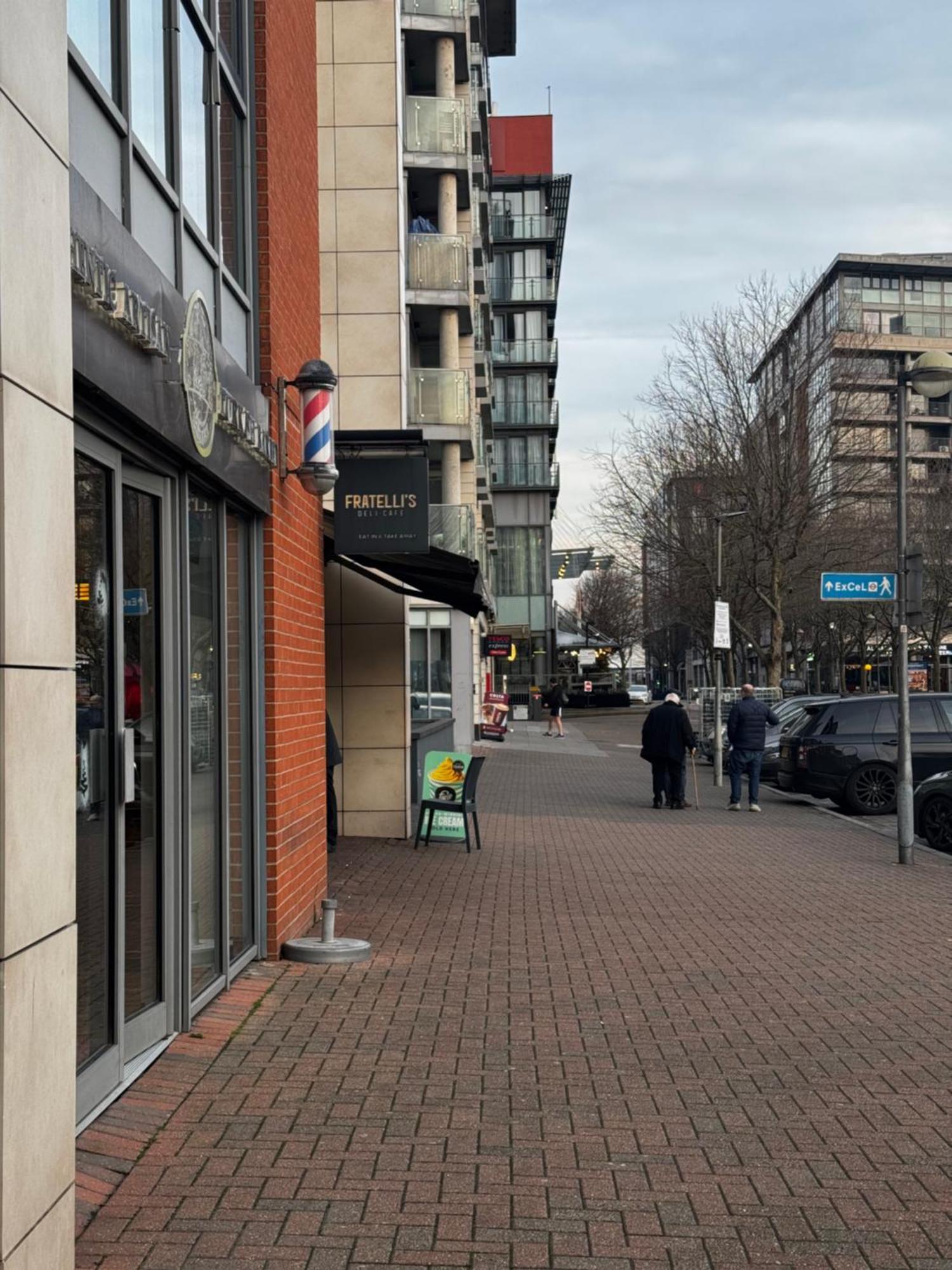 Entire Flat Excel, Ifs Clouds, O2 Arena, Airport Apartment *