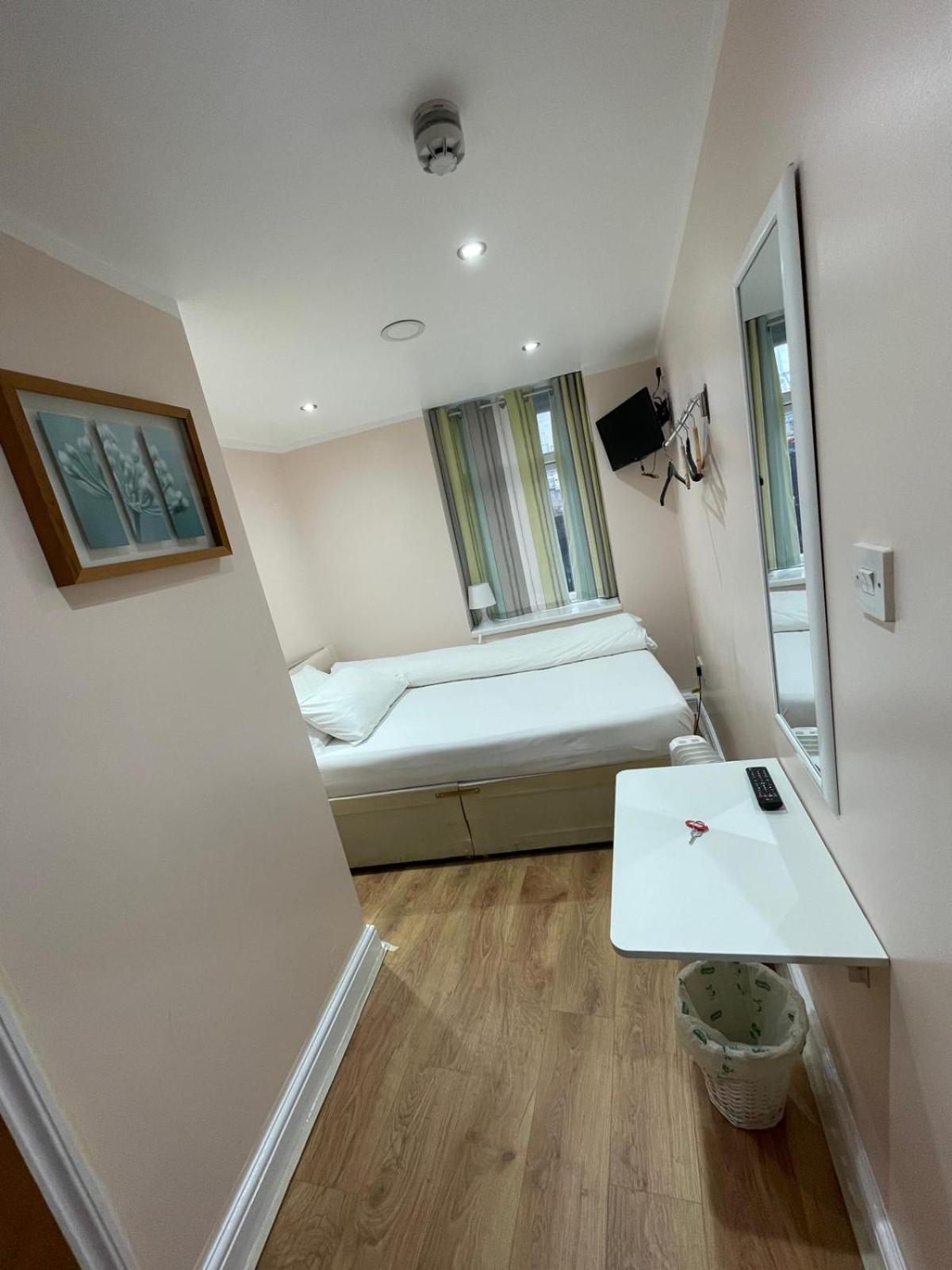 Accommodation Plus *
