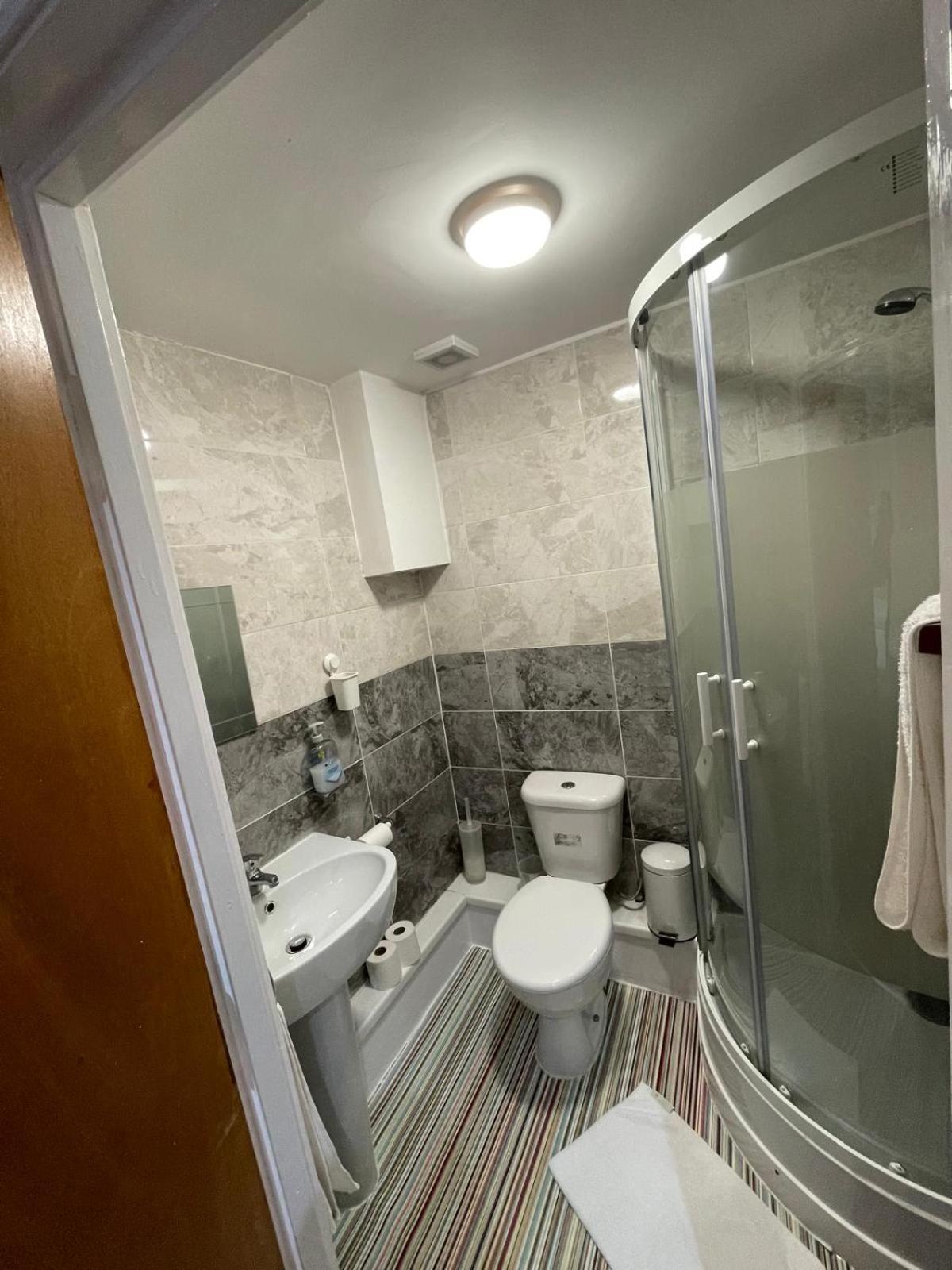 Accommodation Plus * London