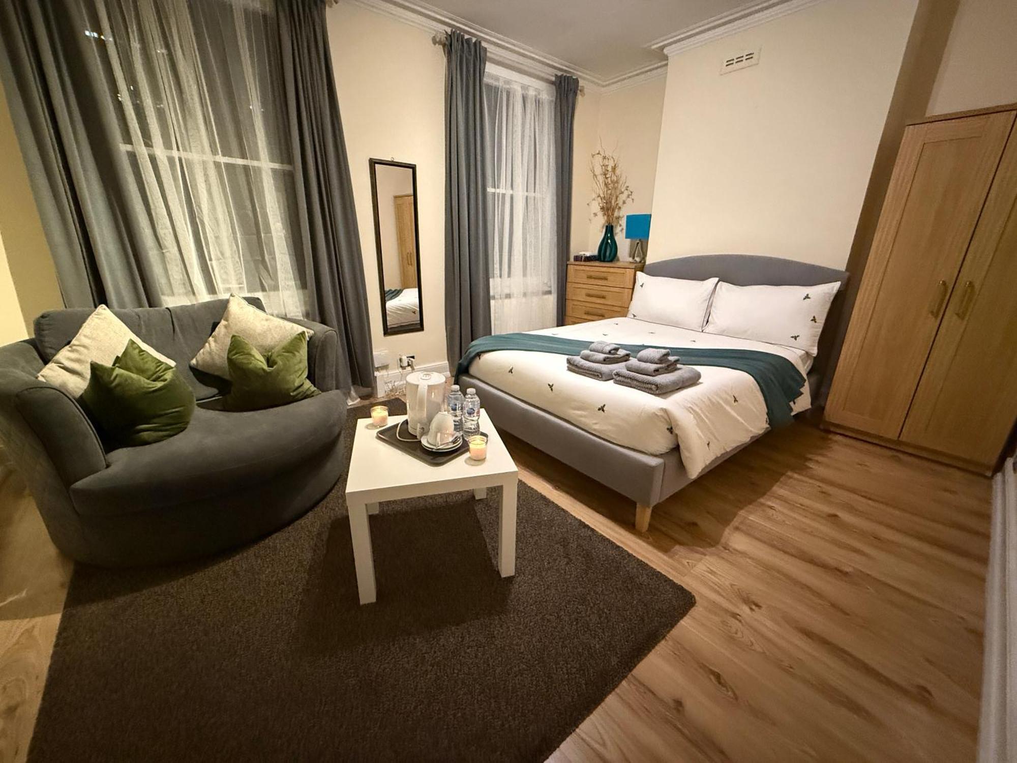 Good Size And Cheap Double In Hammersmith Casa de hóspedes