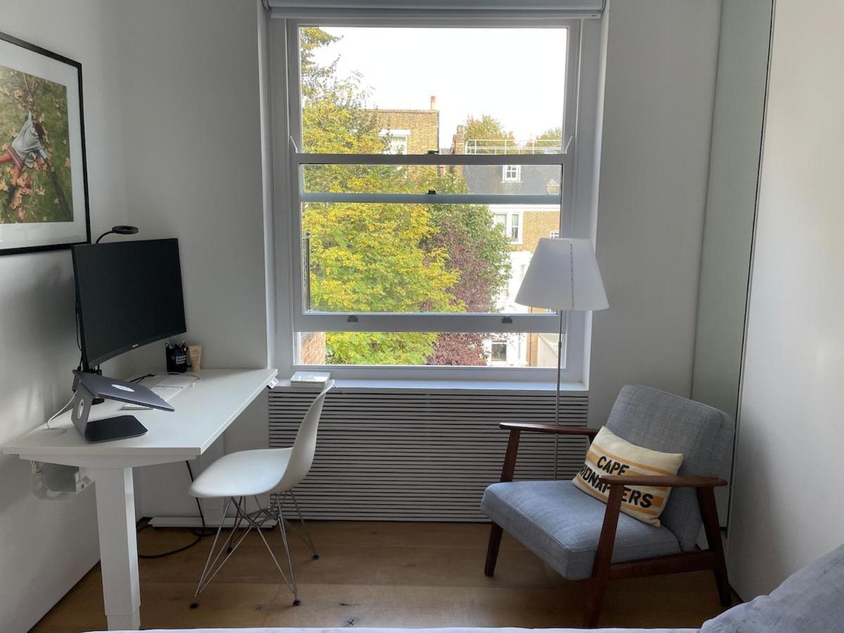 Chelsea, Three-bedroom Contemporary Living Duplex *