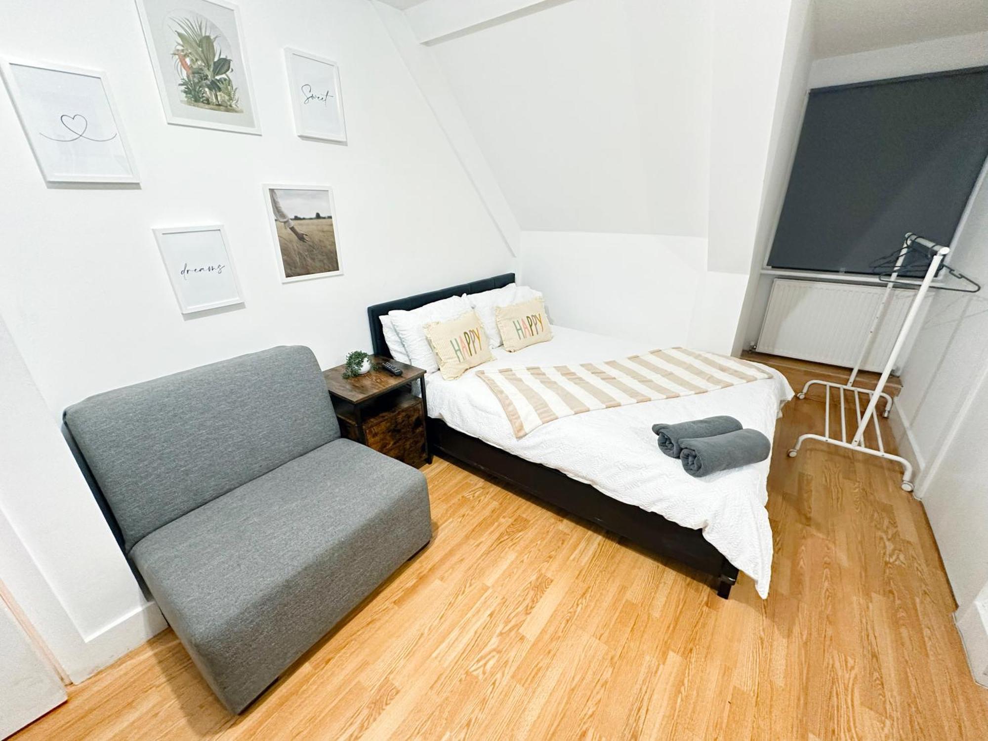 Wembley Stadium Homestay *