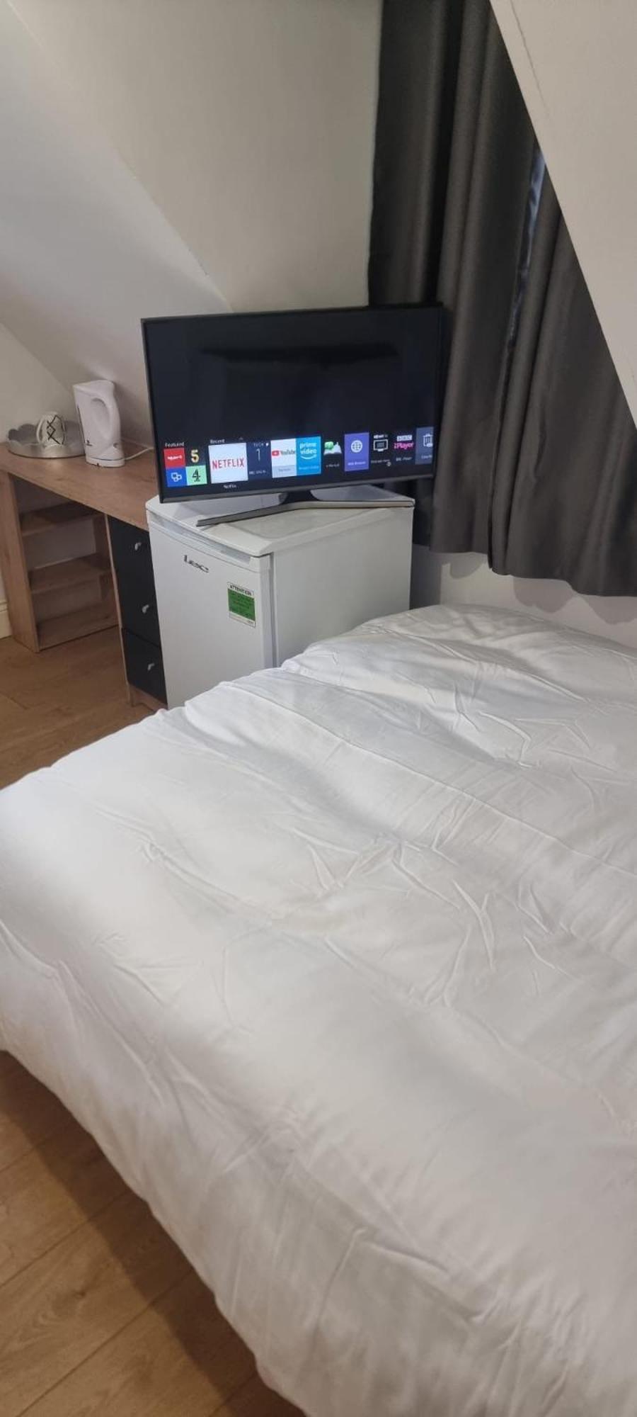 Archway Court * London