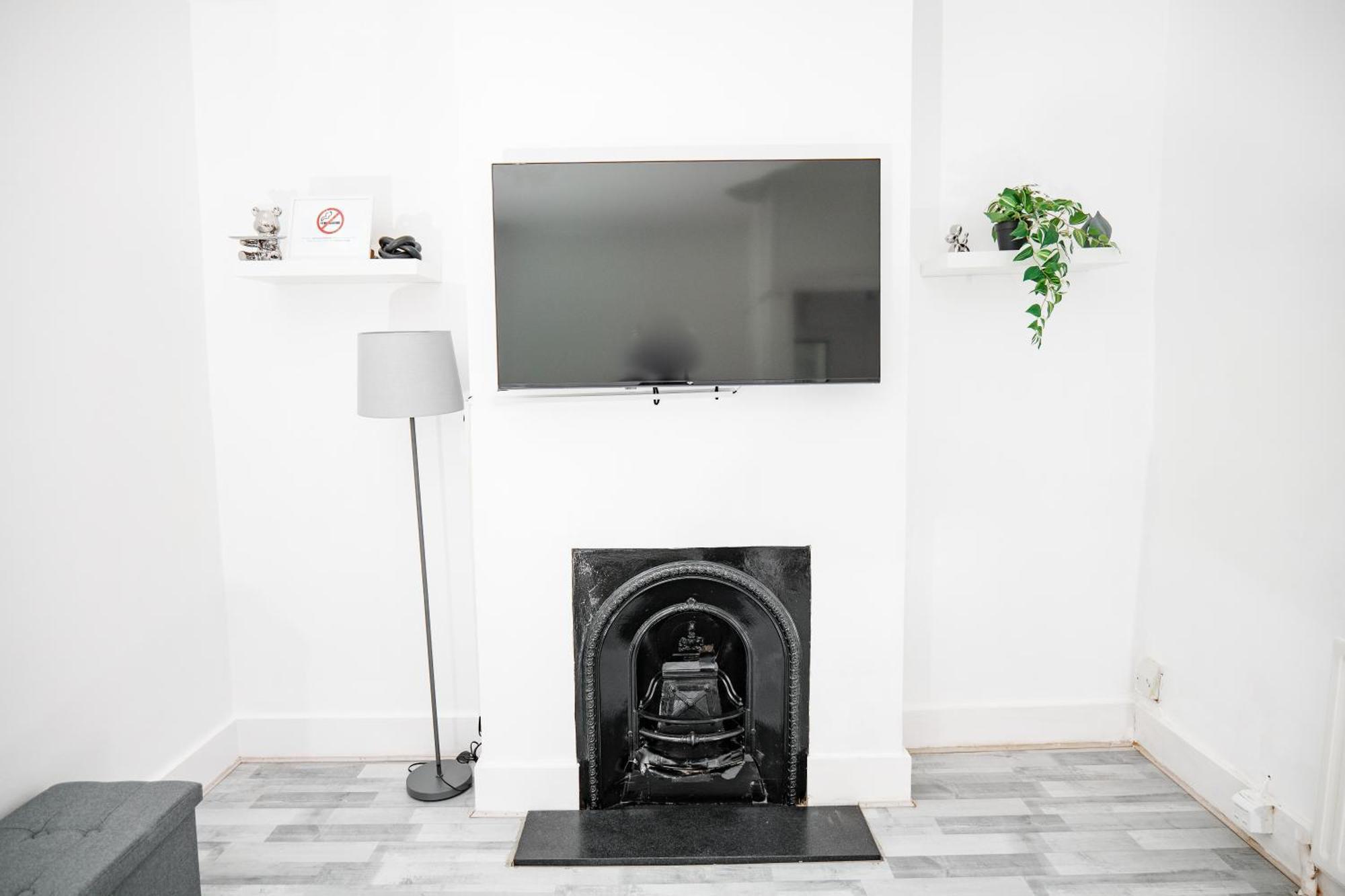 3 Br- King Size Bed, Netflix, Garden Free Parking * London