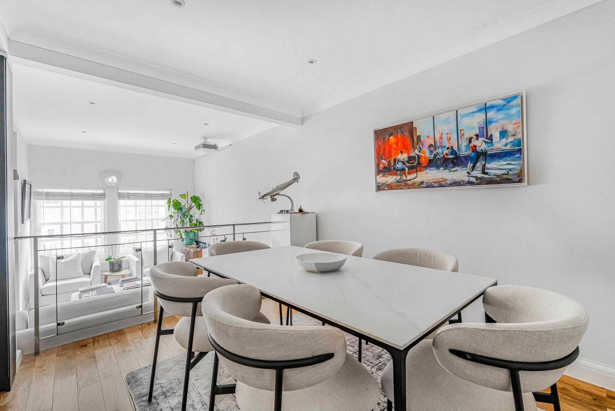 4 Bedroom House With Gym - Behind V&a Museum *