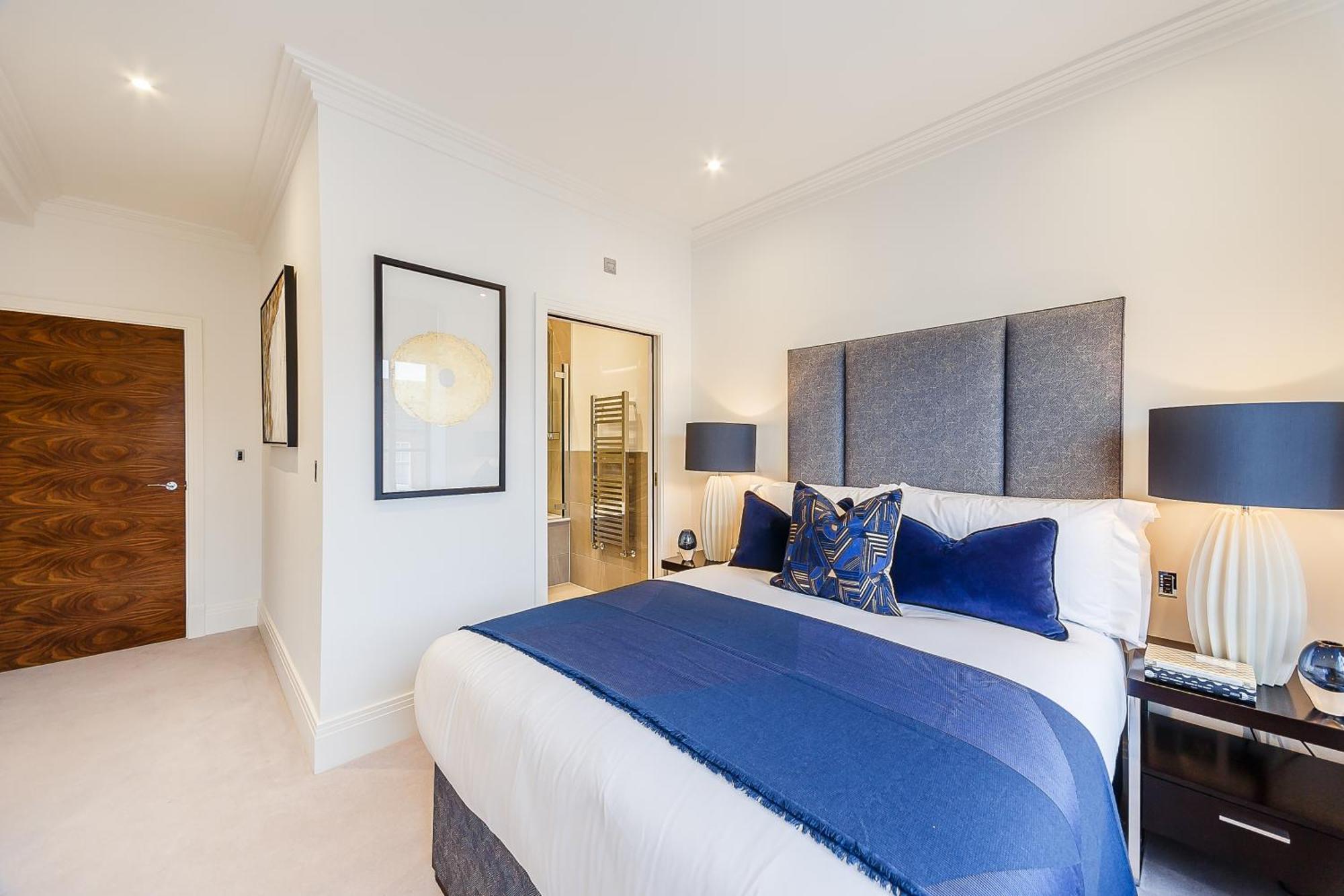 Apartment Palace Wharf