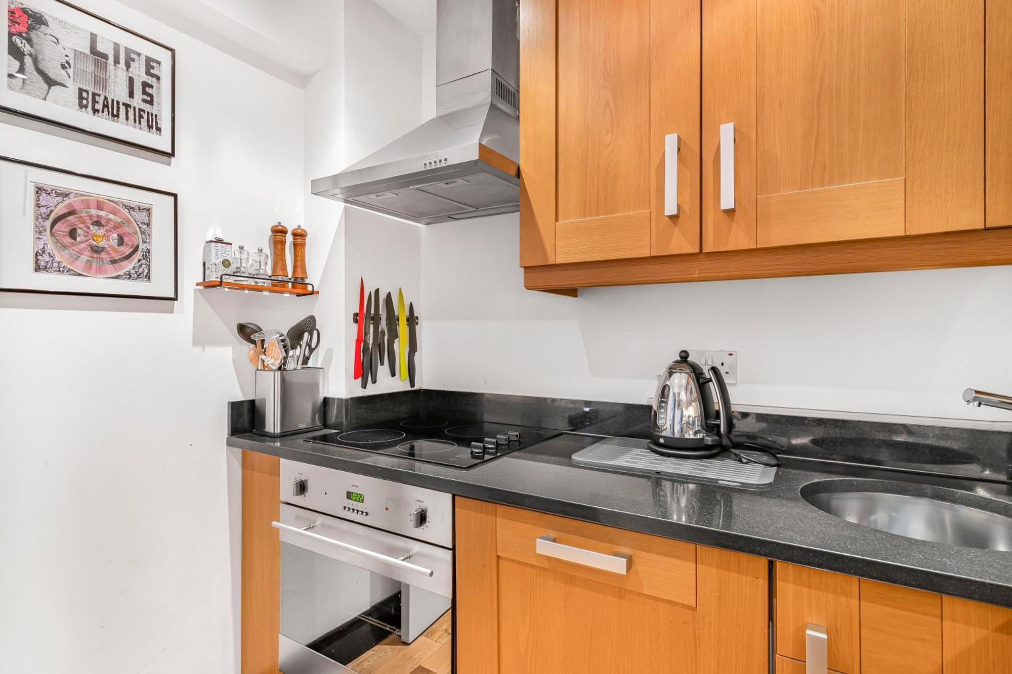 Elegant 1 Bedroom Flat Near Harrods Apartment *