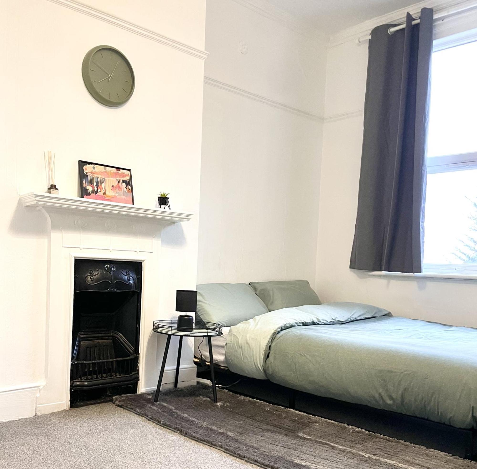 Cosy Double A Stones Throw From Wembley Stadium Guest house