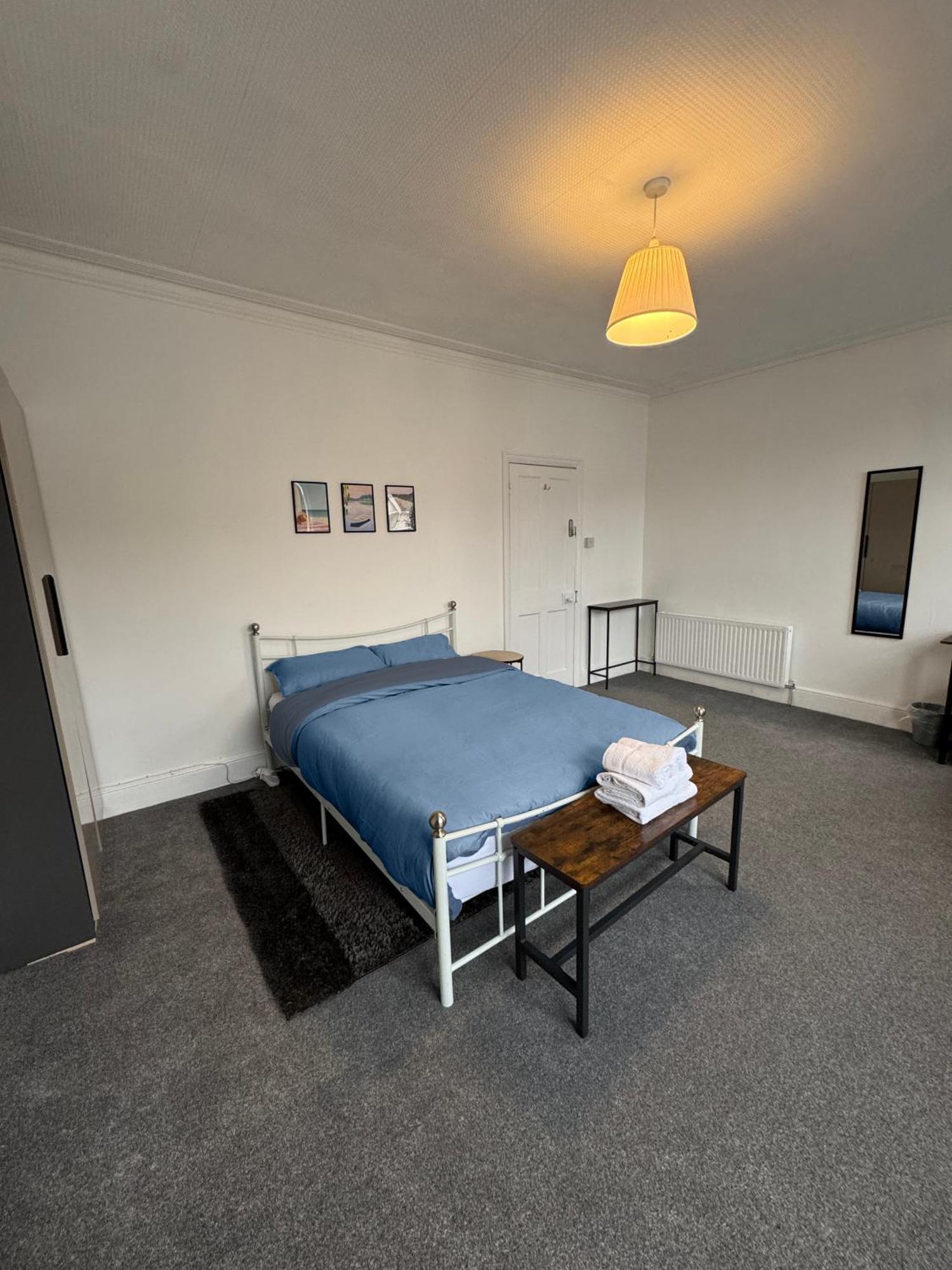 Cosy Double A Stones Throw From Wembley Stadium London