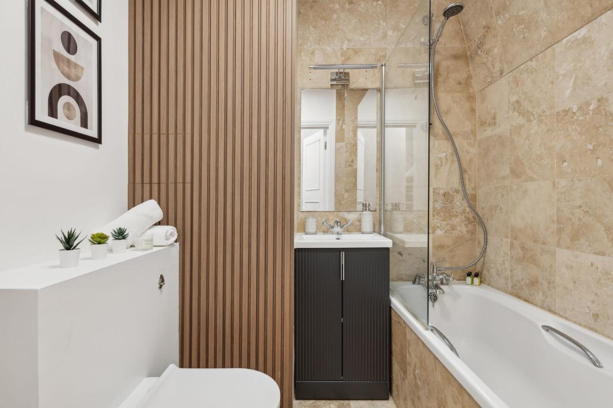 Bnbnova - 2br - The Heart Of Westminster Apartment *