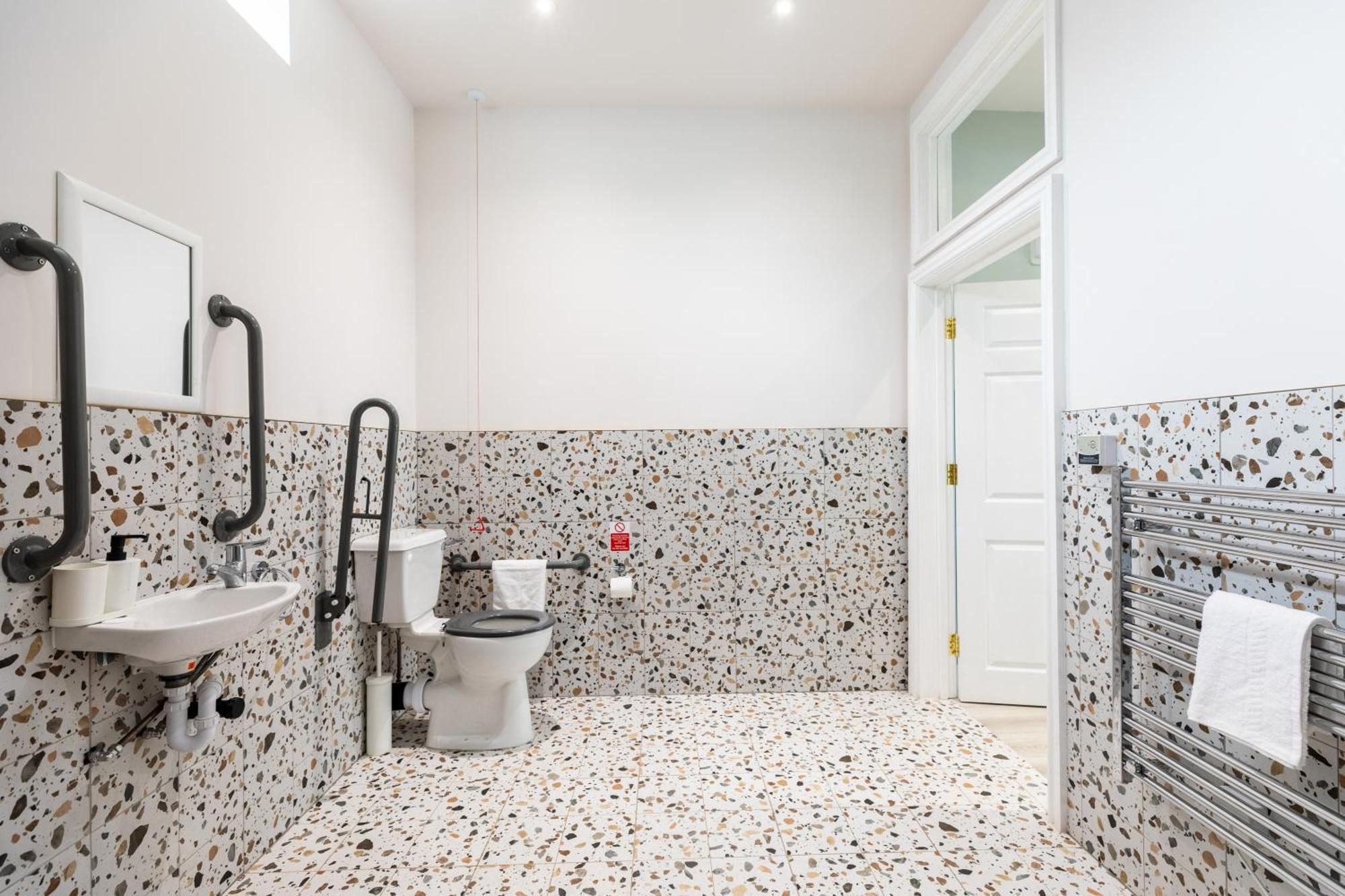 Bed & Breakfast The Chapter - Finsbury Park London