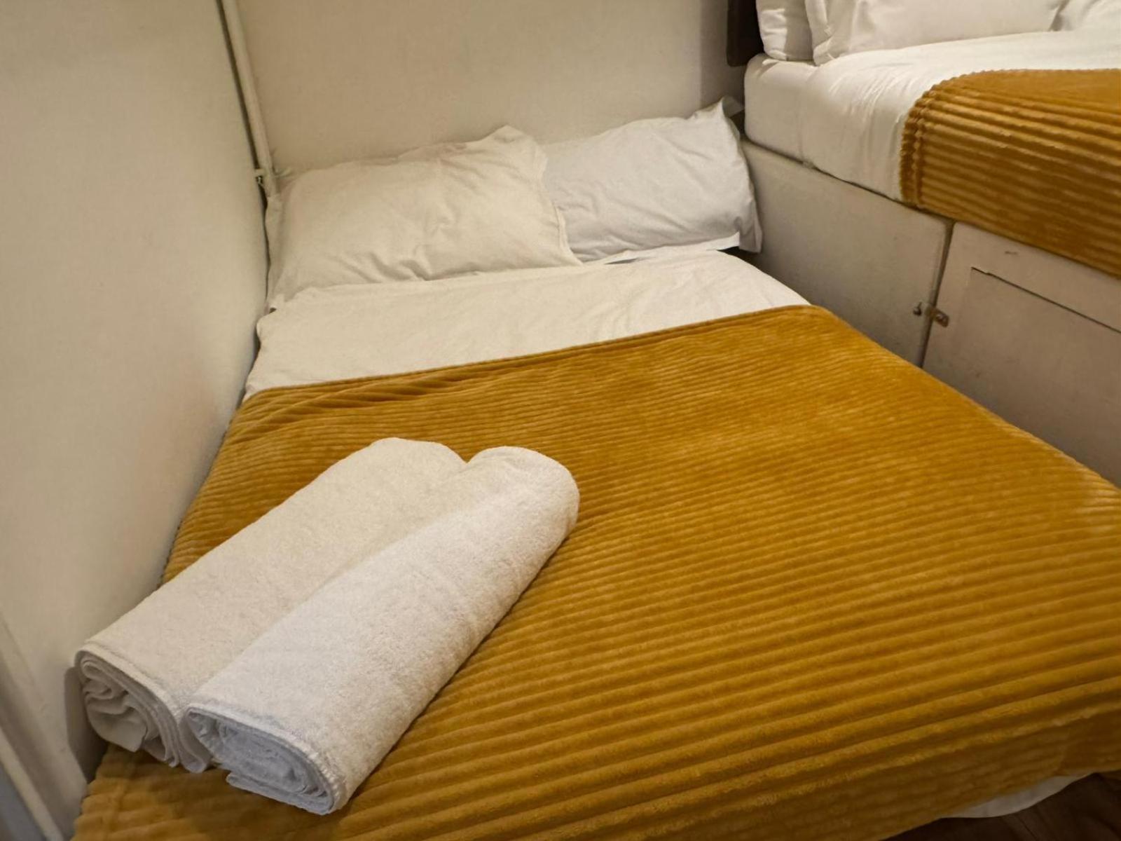 Alder House In Camden For 7 Guests Homestay *