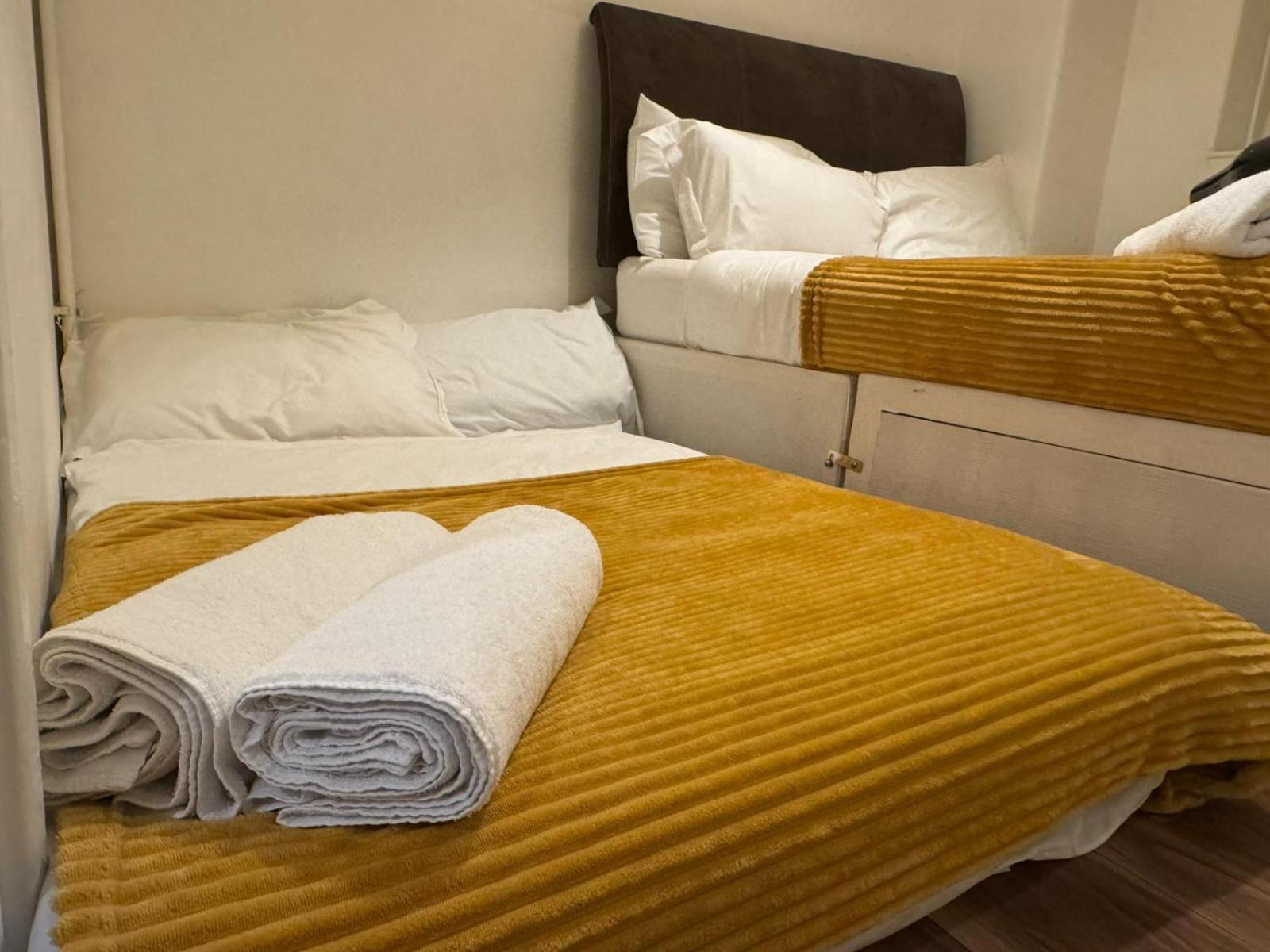 Homestay Alder House In Camden For 7 Guests *