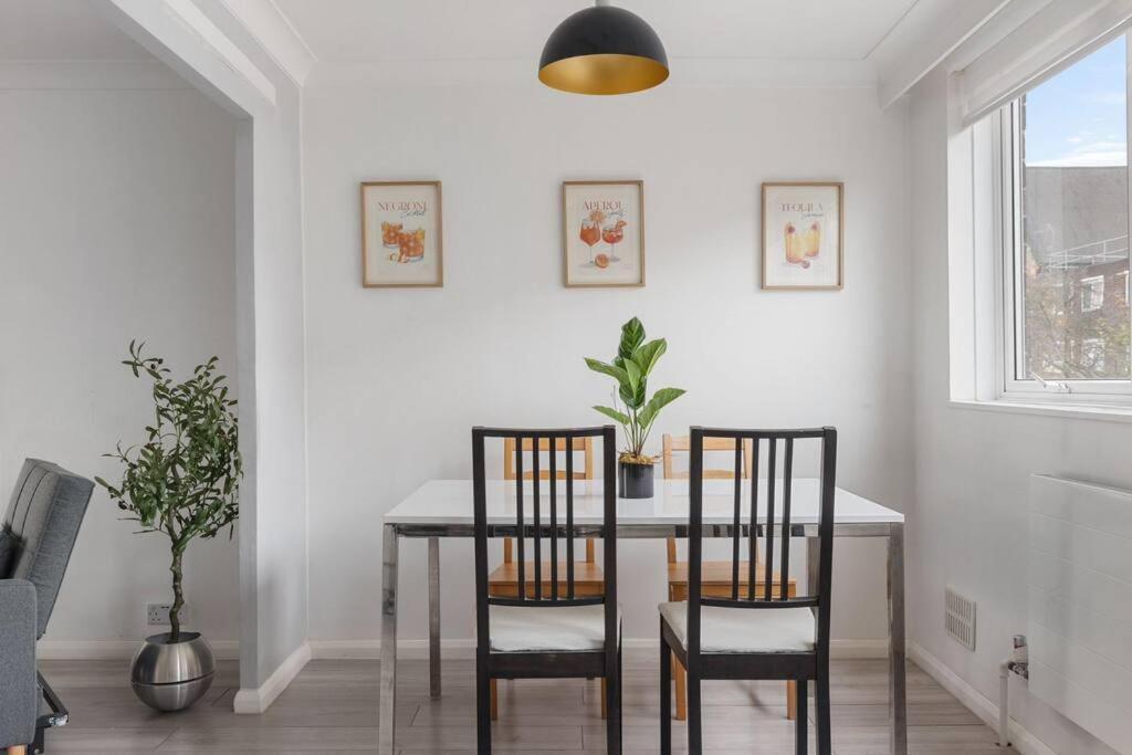 Camden Town Spacious Family Flat 7ppl Apartment London
