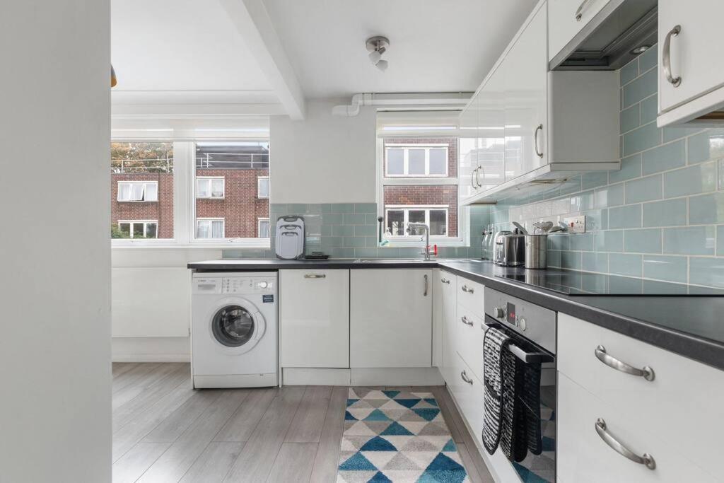 Camden Town Spacious Family Flat 7ppl * London