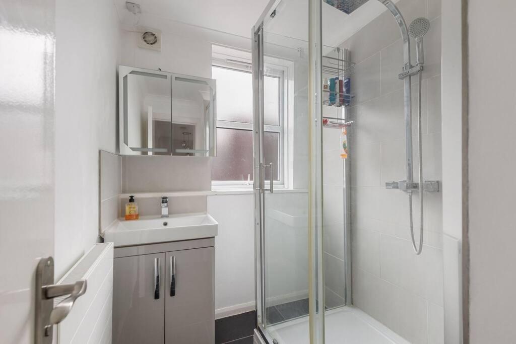 Camden Town Spacious Family Flat 7ppl