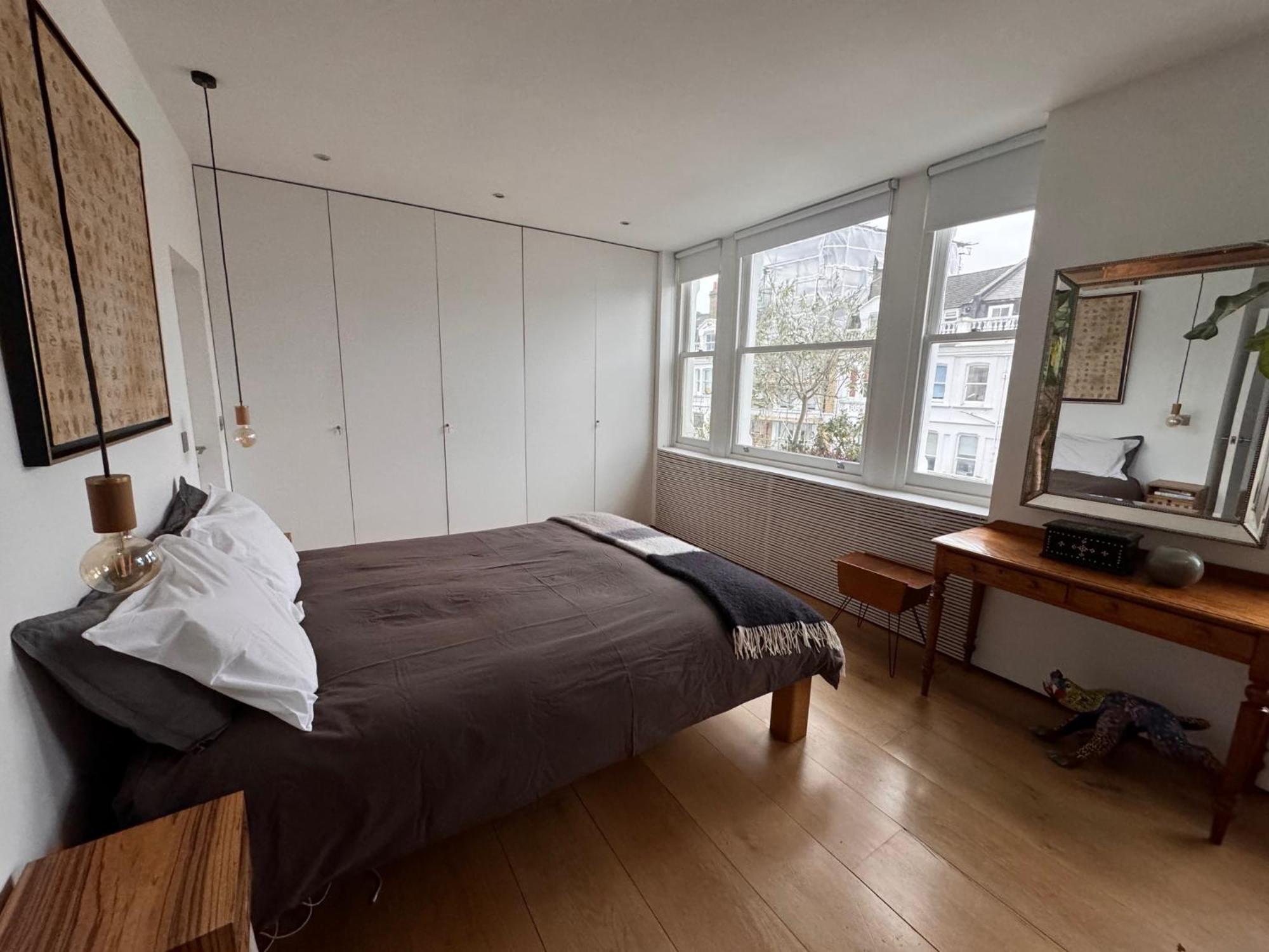 Chelsea, Three-bedroom Contemporary Living Duplex London