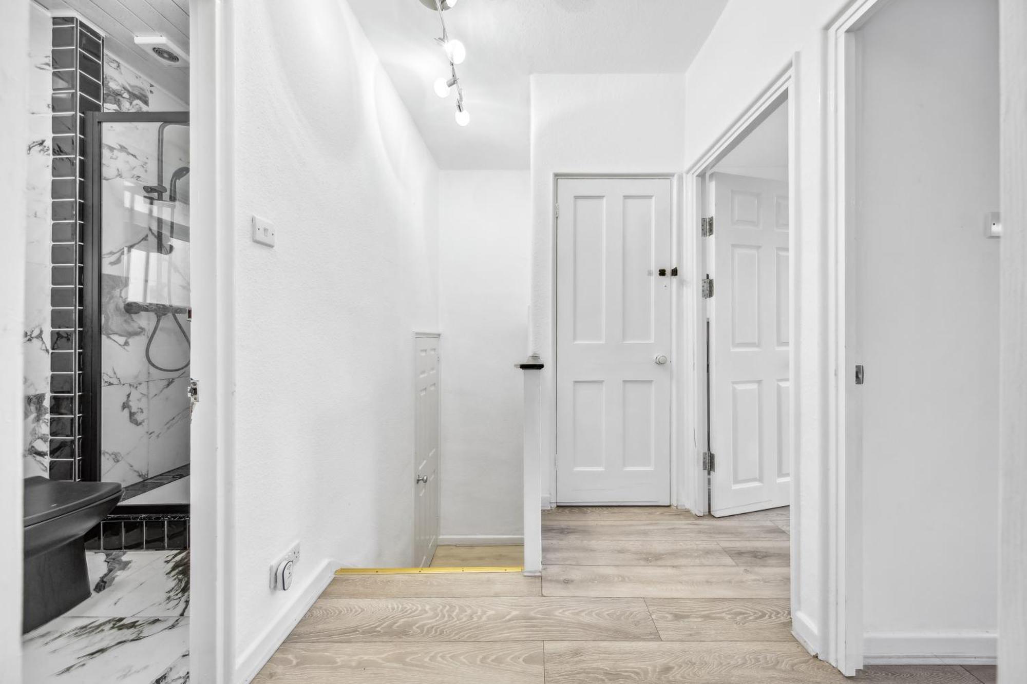 Luxe Jacuzzi - Sleeps 7 - Putney Bridge Holiday home London
