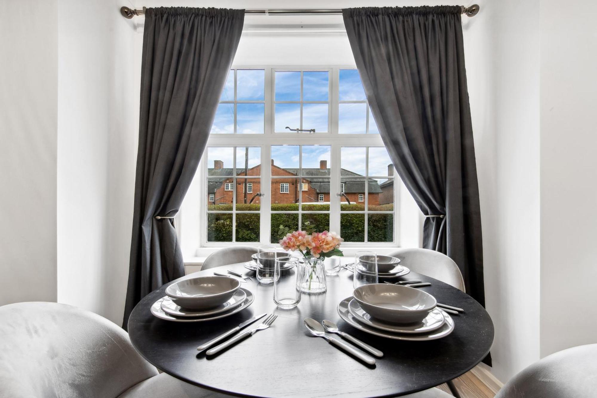 Luxe Jacuzzi - Sleeps 7 - Putney Bridge Holiday home London