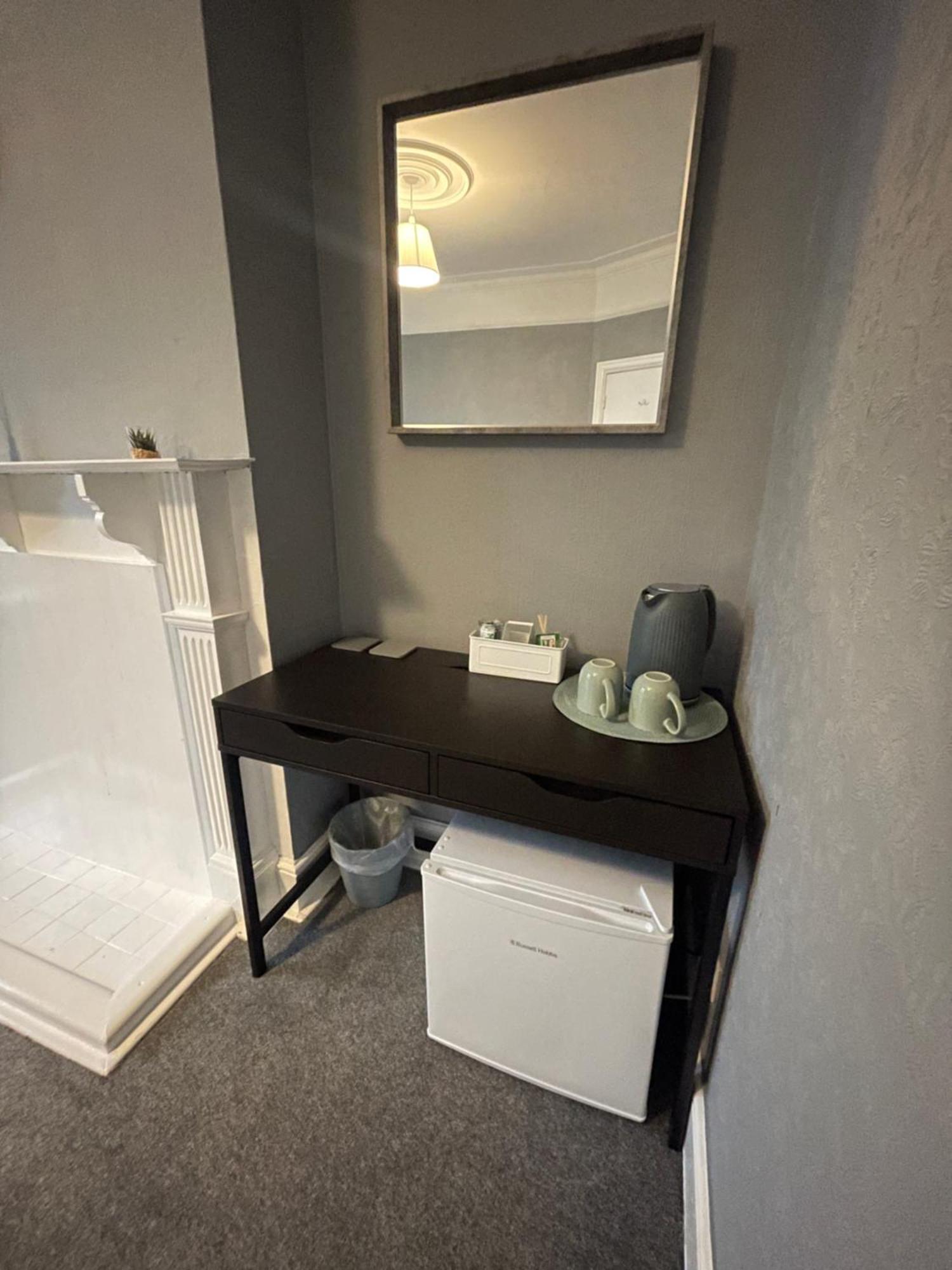 Guest house Cosy Double A Stones Throw From Wembley Stadium