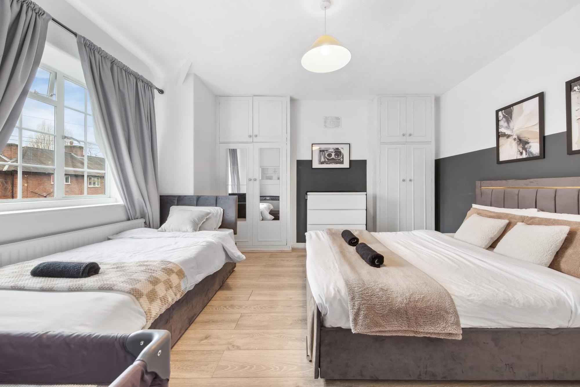 Luxe Jacuzzi - Sleeps 7 - Putney Bridge Holiday home London