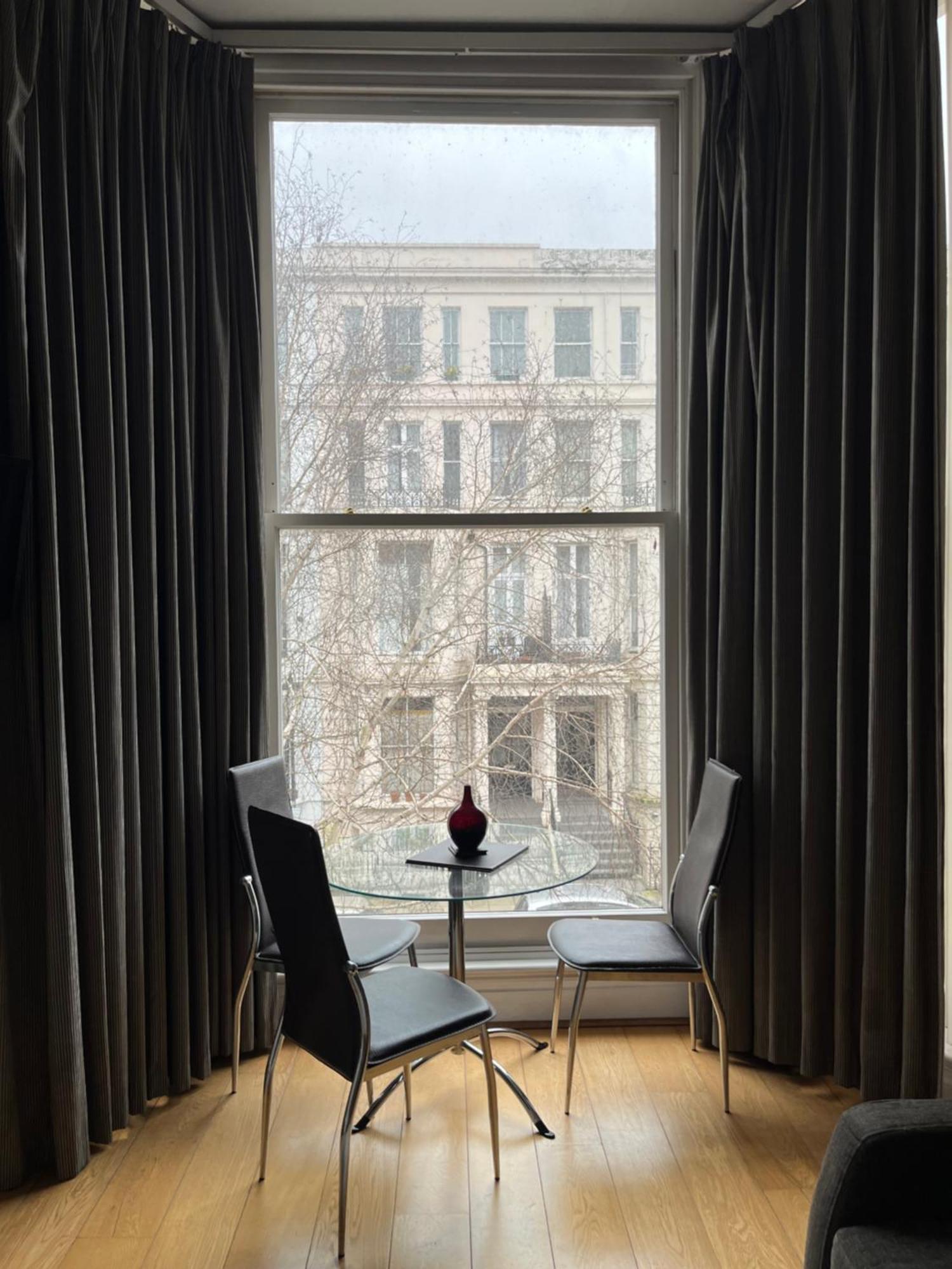 Longridge Road Apartment *