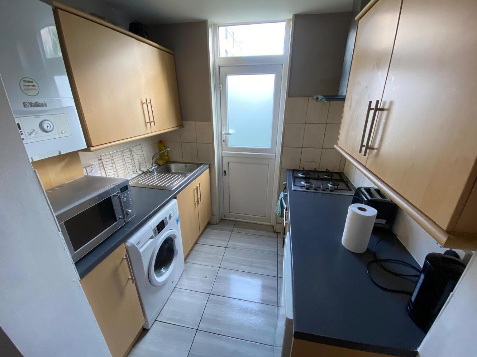 4 Bedroom & 2 Bedroom Apartment London