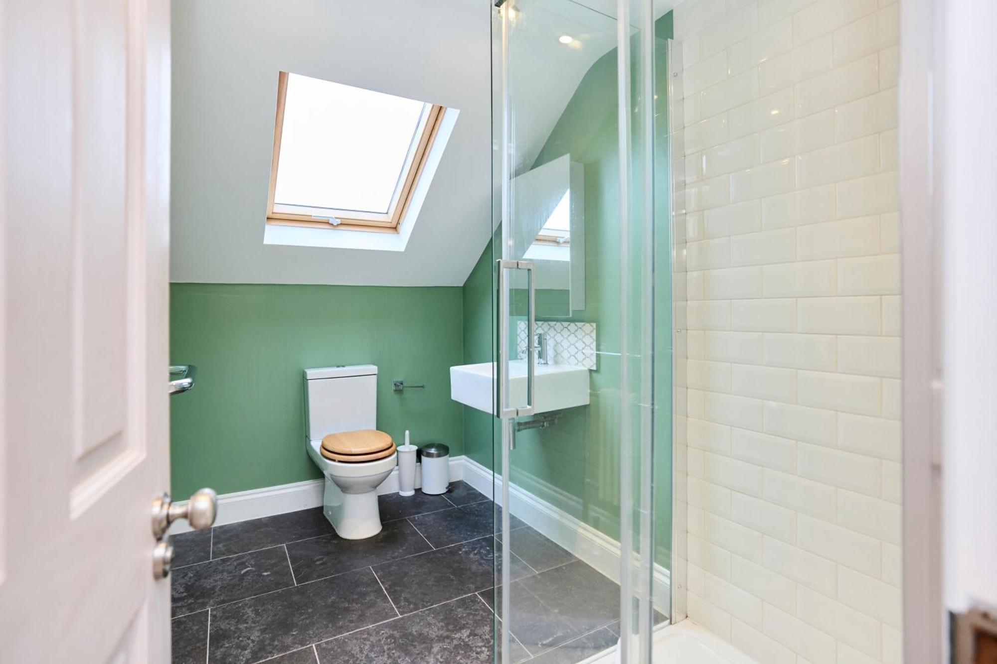 The Harlesden Haven - Stunning 4bdr With Garden Apartment