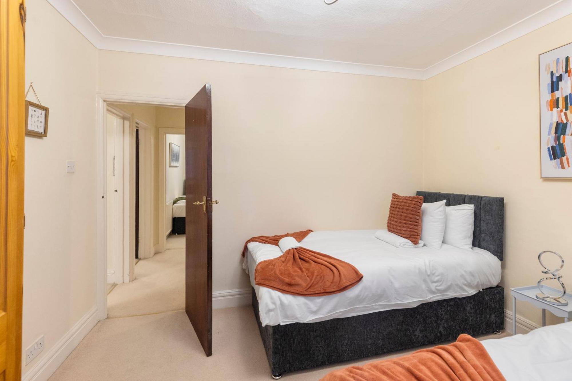 Holiday home Spacious 4 Bedroom House