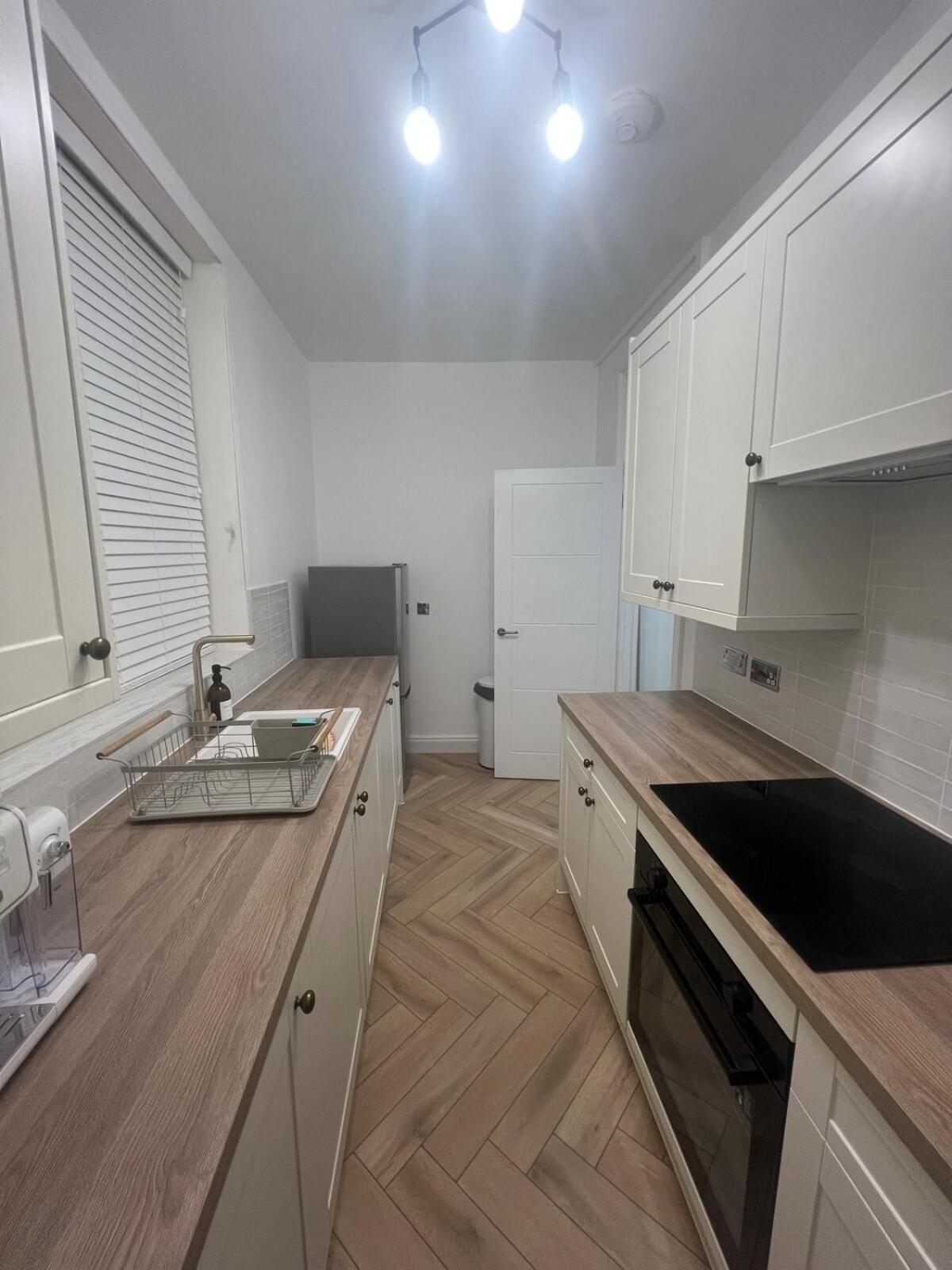 Cosy One Bedroom Flat In Newcross Apartment