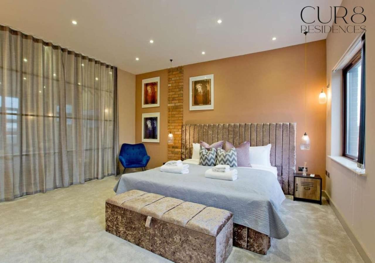 Apartment Stylish Penthouse With Views / Balcony Ac London