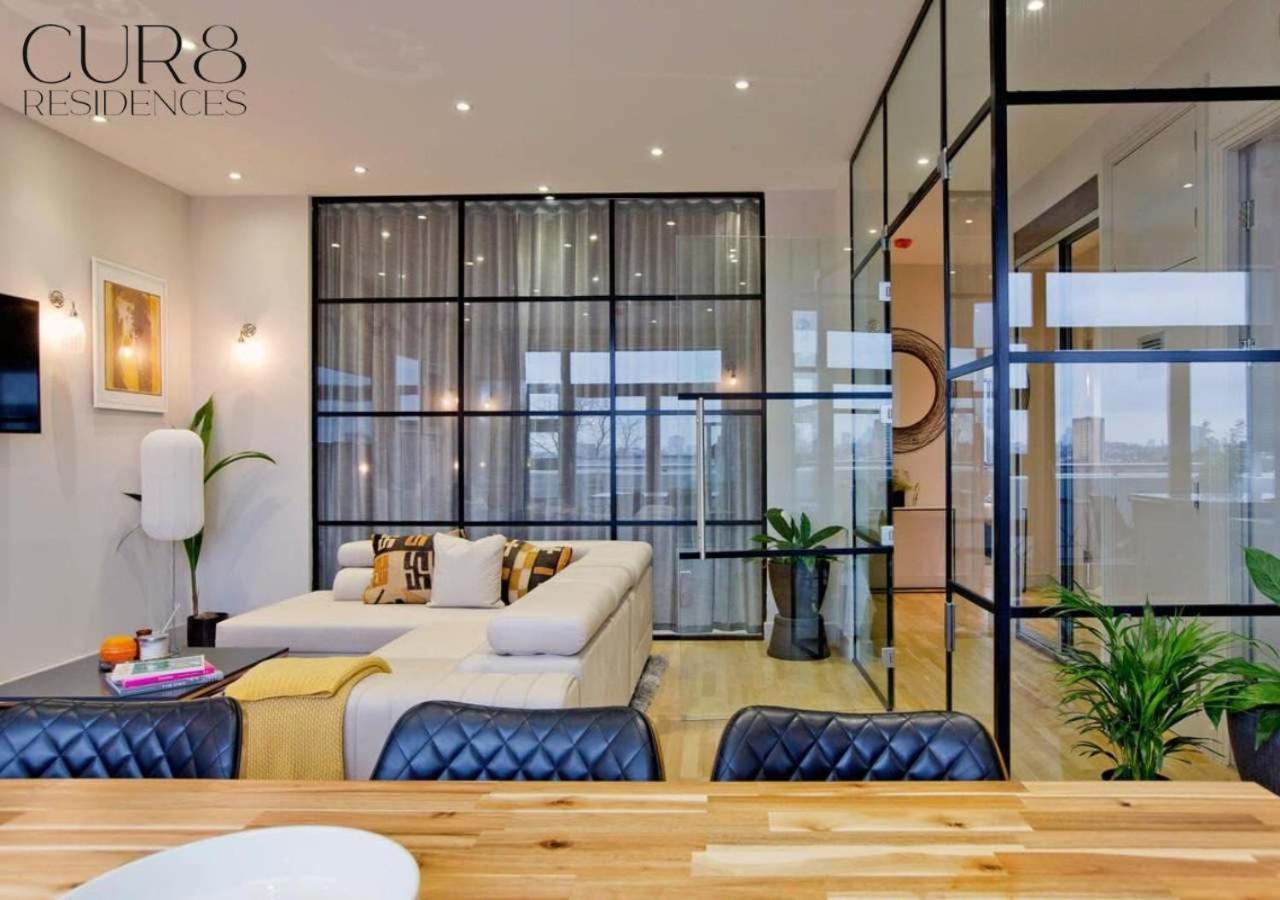 Stylish Penthouse With Views / Balcony Ac Apartment *
