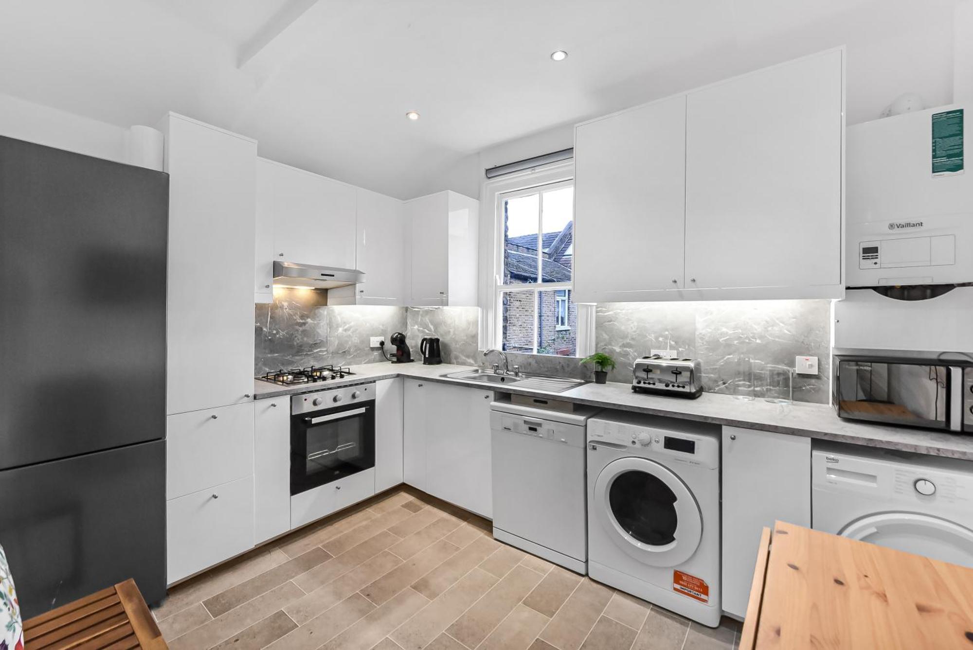 Apartamento Groves 4 Bedroom, Shepherds Bush