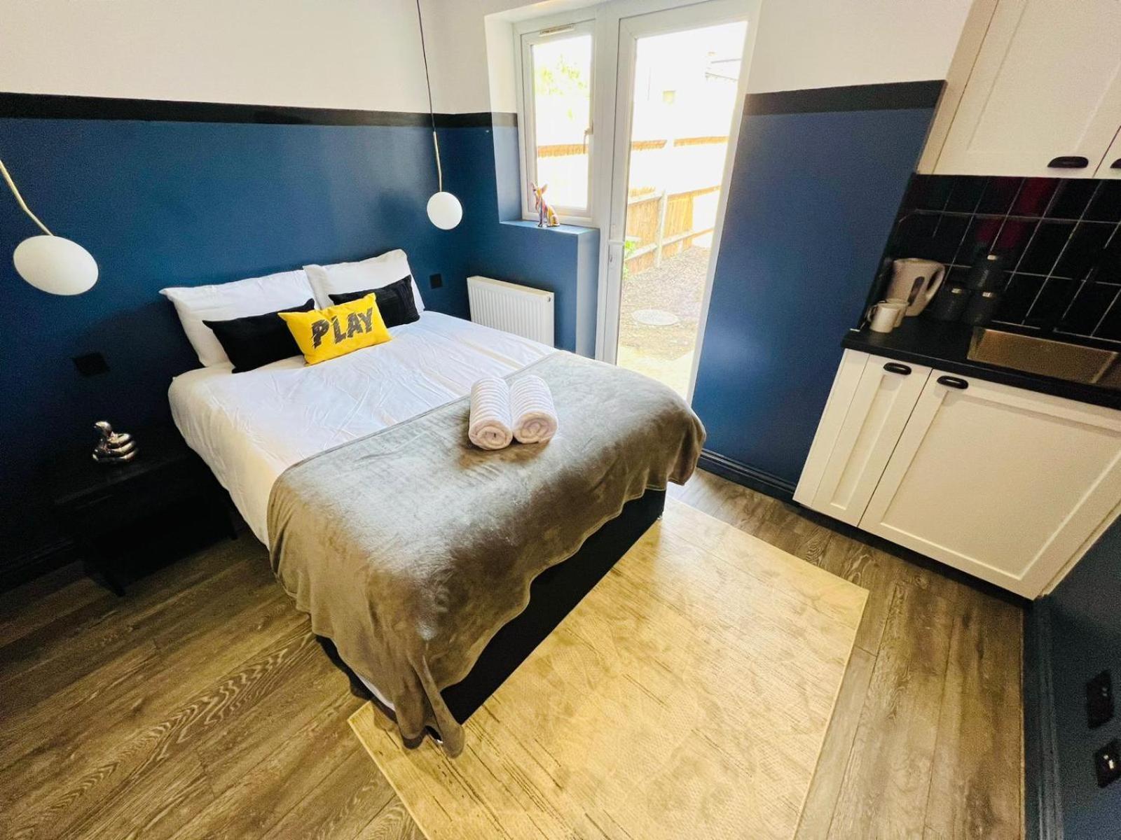 61 Studio, Ideal For Tourists High Recommend!!! Guest house