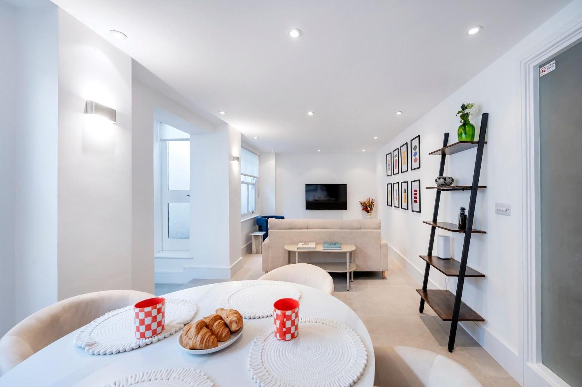 The Urban Minimalist- Notting Hill 2 Bed Apartment *
