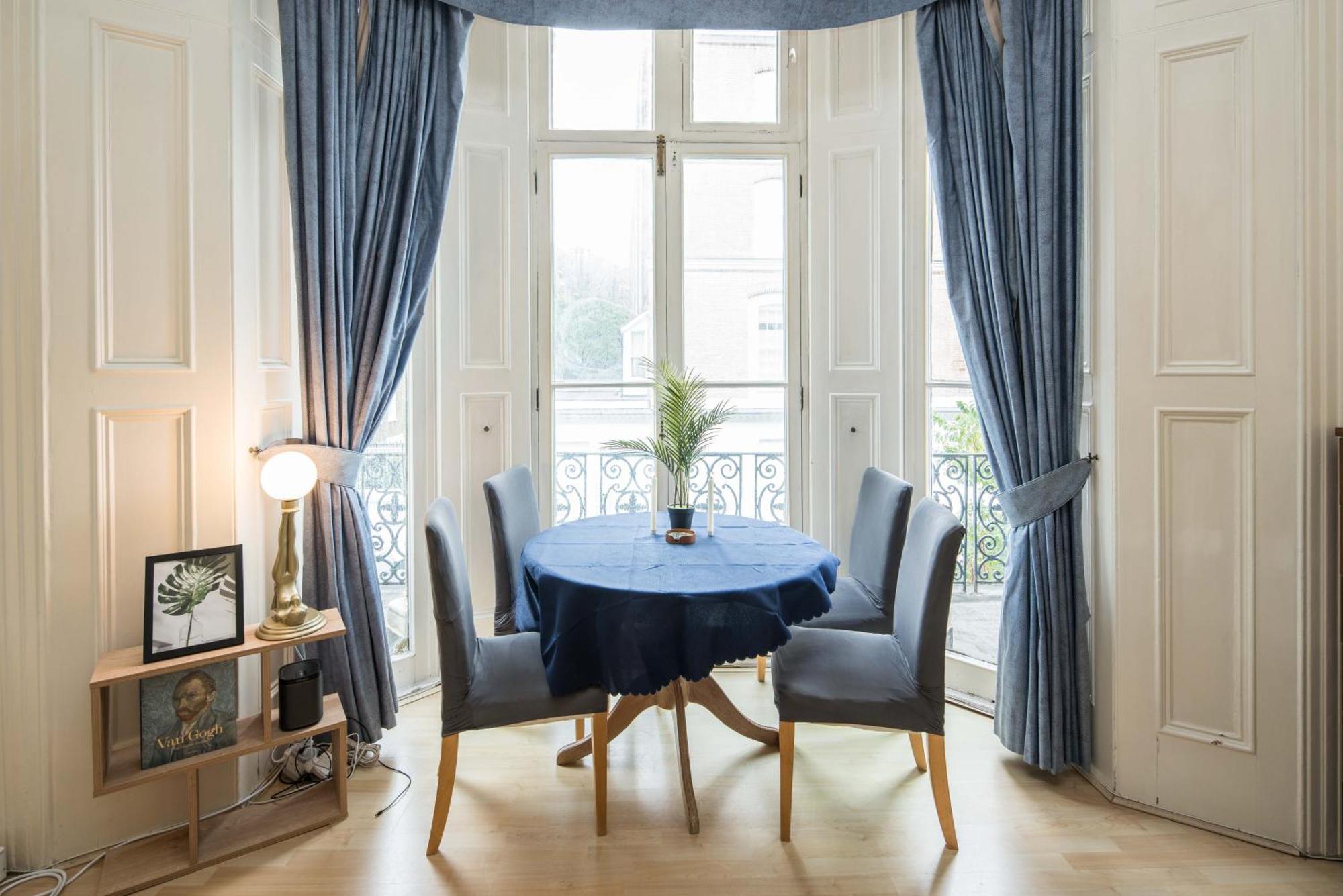 Cosy High-ceiling Victorian Flat With Balcony - 2mins To Hyde Park, Kensington Palace, Nottinghill, High Street Kensington,2br 2baths