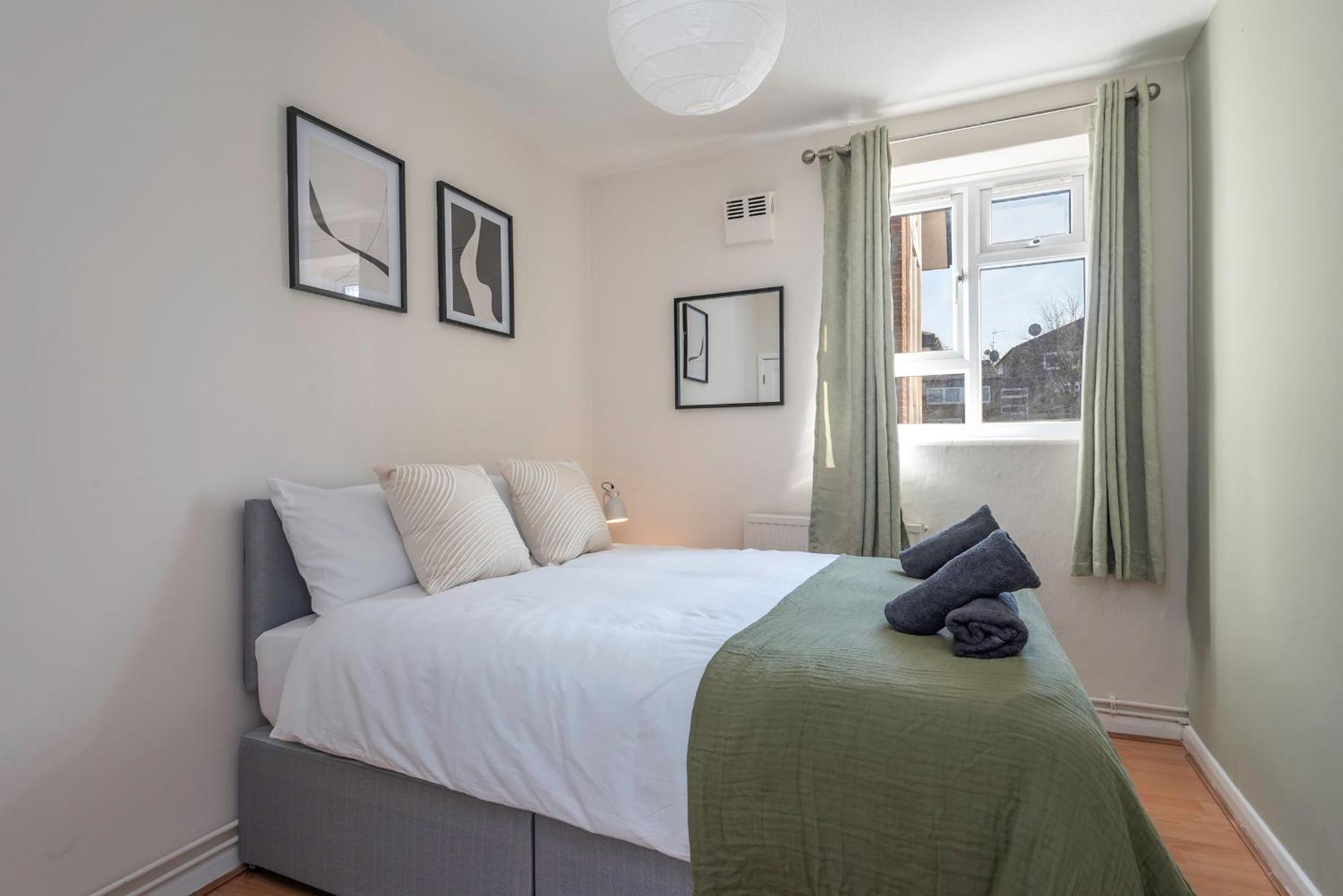 Cosy 4 Bed Near Greenwich Fast & Easy To Apartment