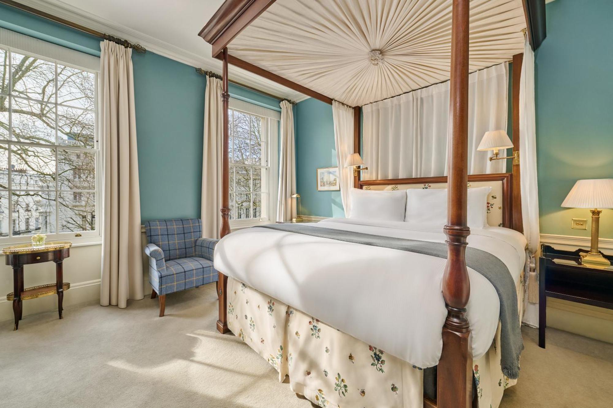 Hotel Roseate House London