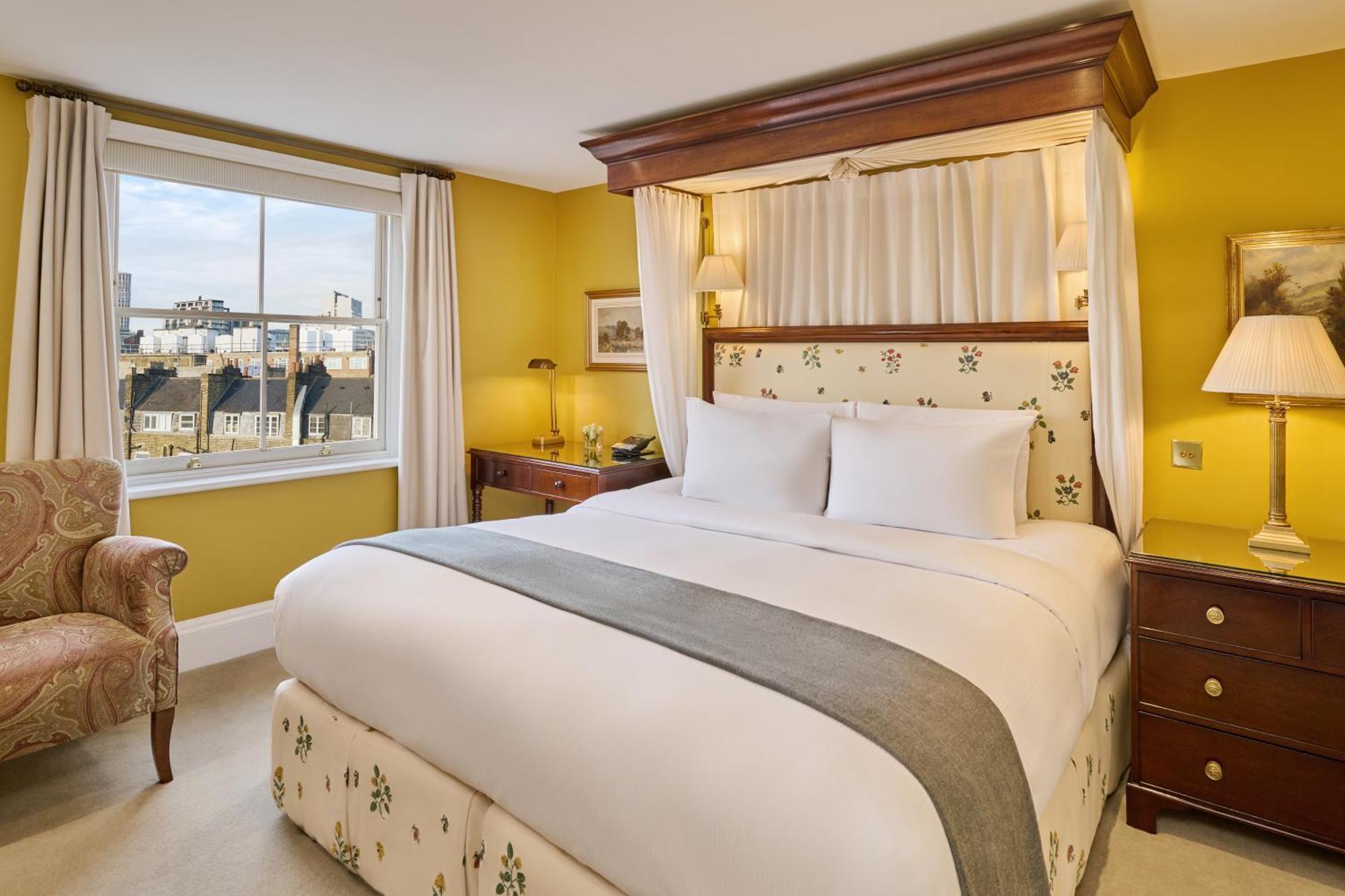 Hotel Roseate House London