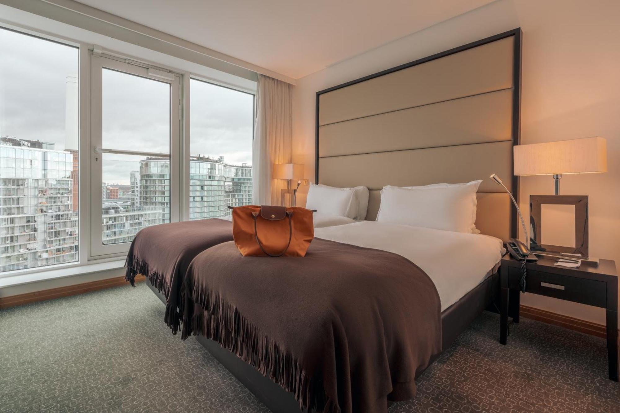 Hotel Pestana Chelsea Bridge & 4*