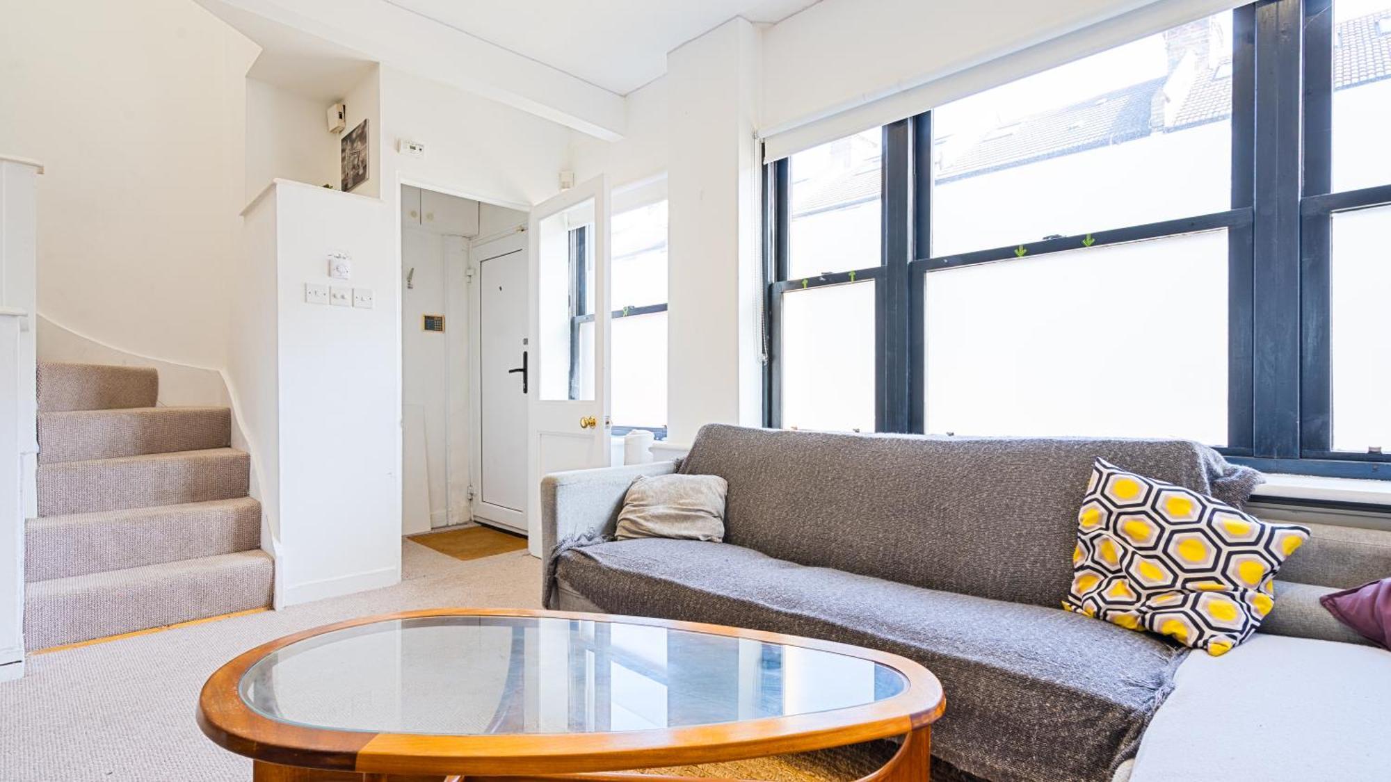 Ferienhaus Pool Table Stylish 3 Bedroom House Long Term London
