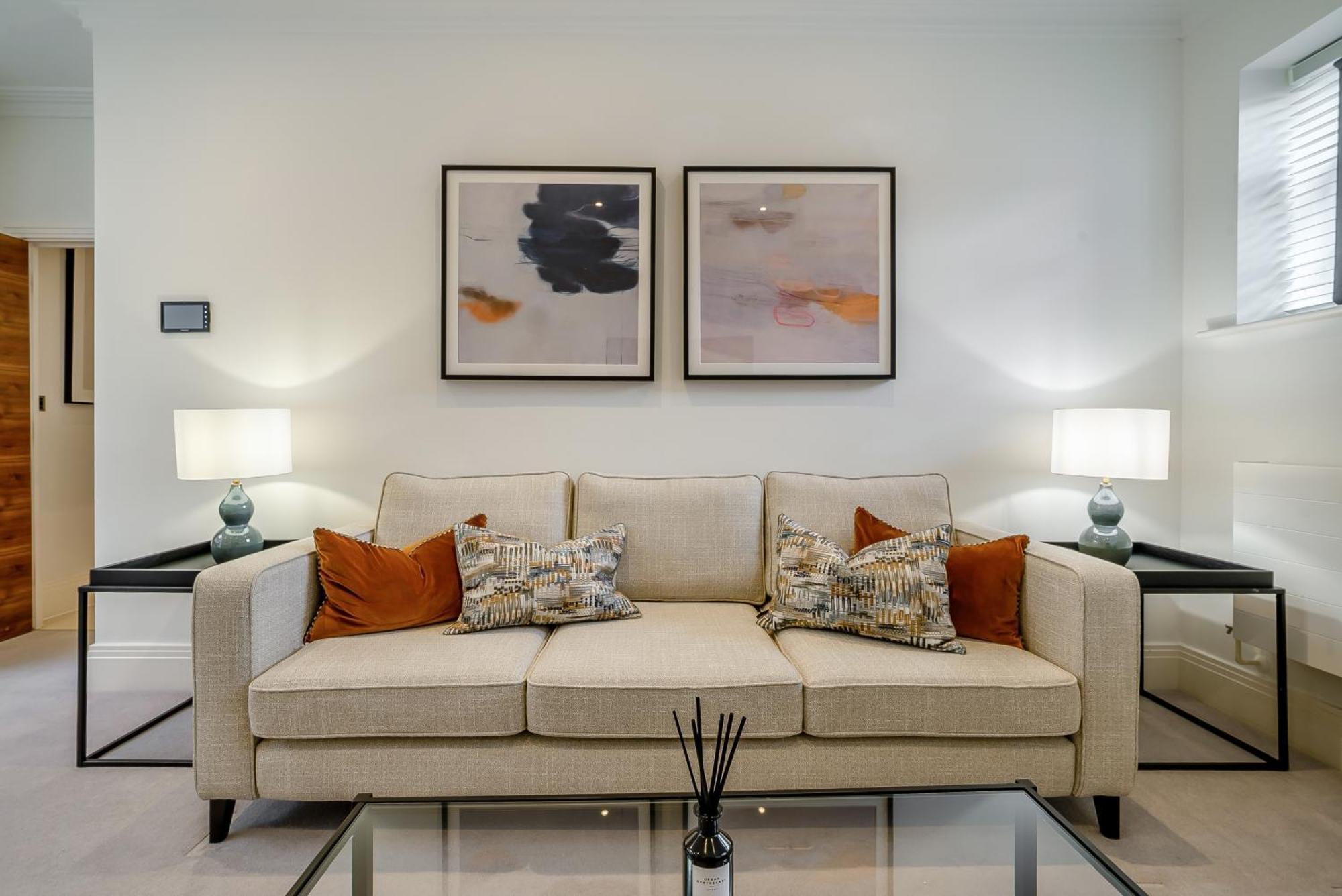 Palace Wharf Apartment