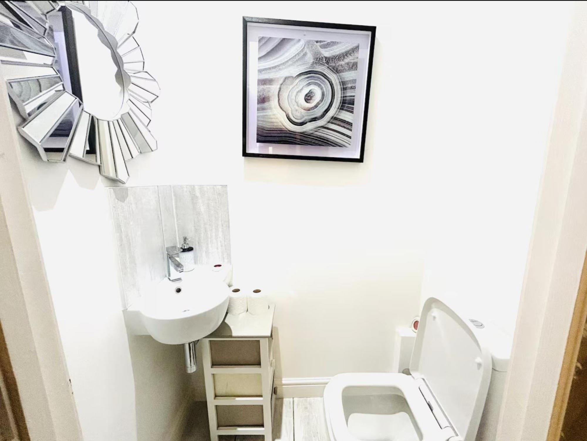 1 Bedroom Town House In *